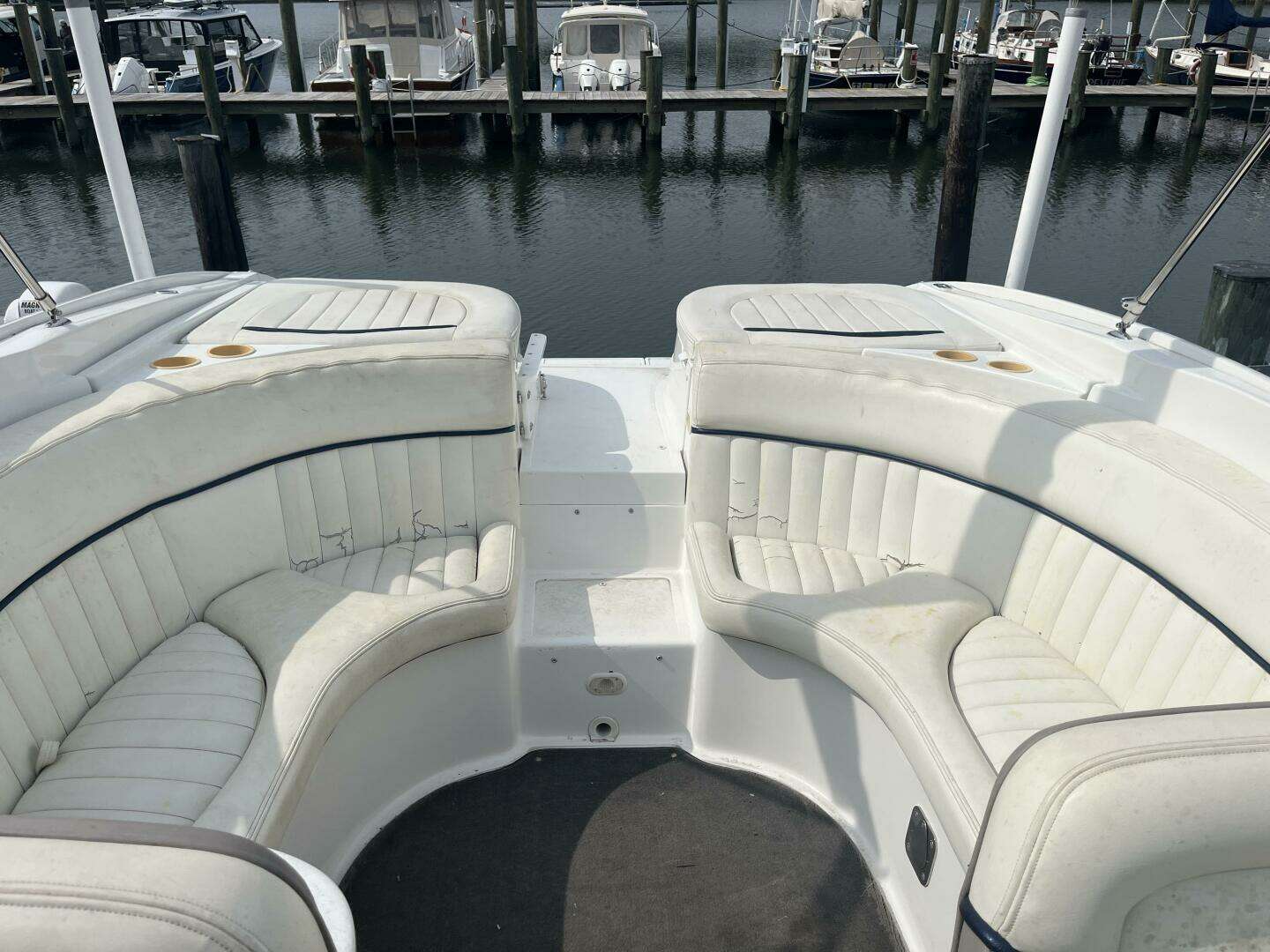 2002 Cobalt 282 - Image 9