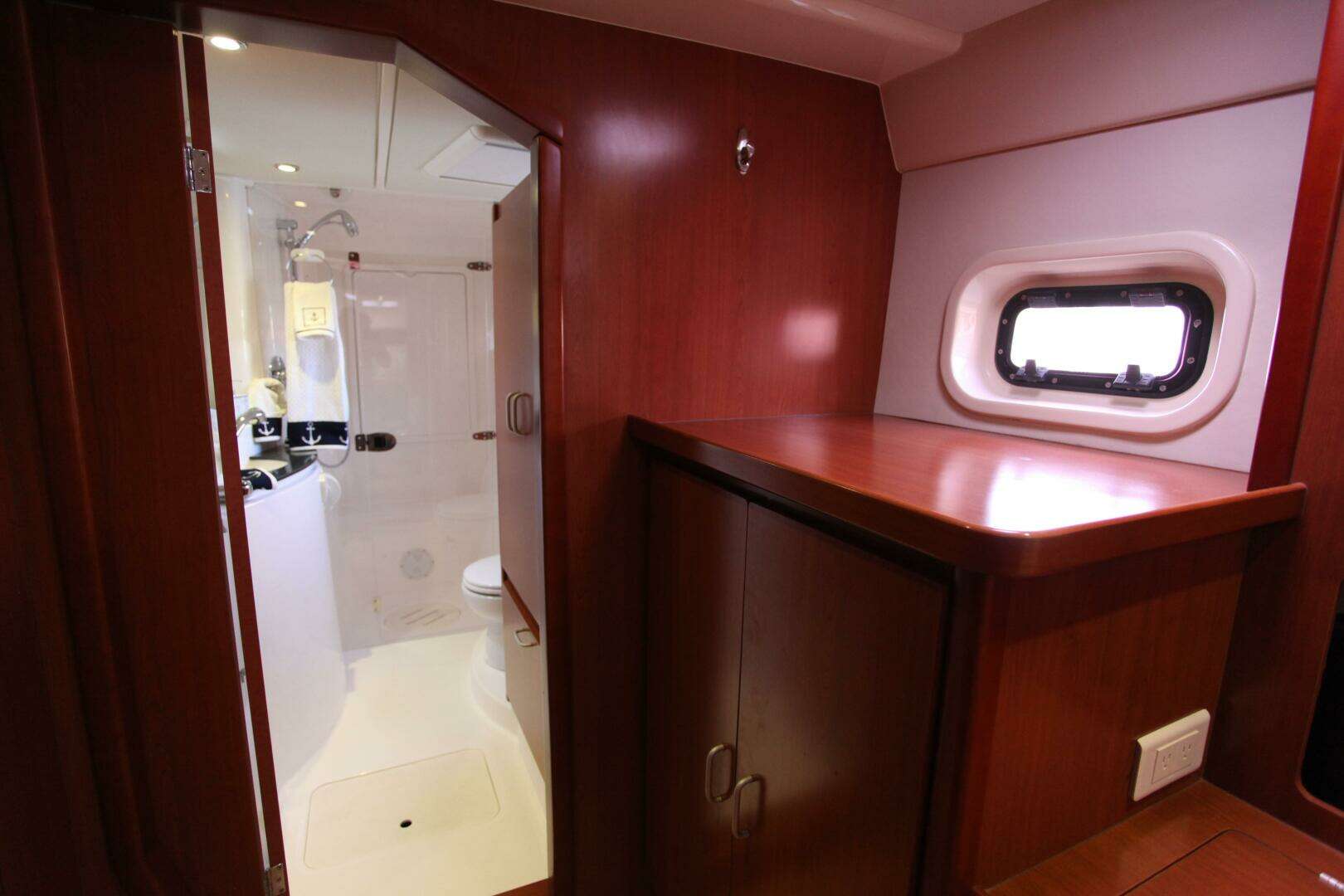 2012 Leopard owners version never in charter - Image 73