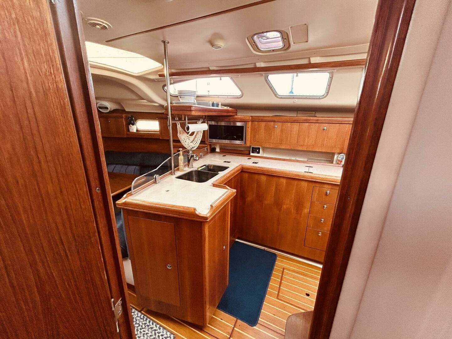 2003 Hunter 386 - Image 12