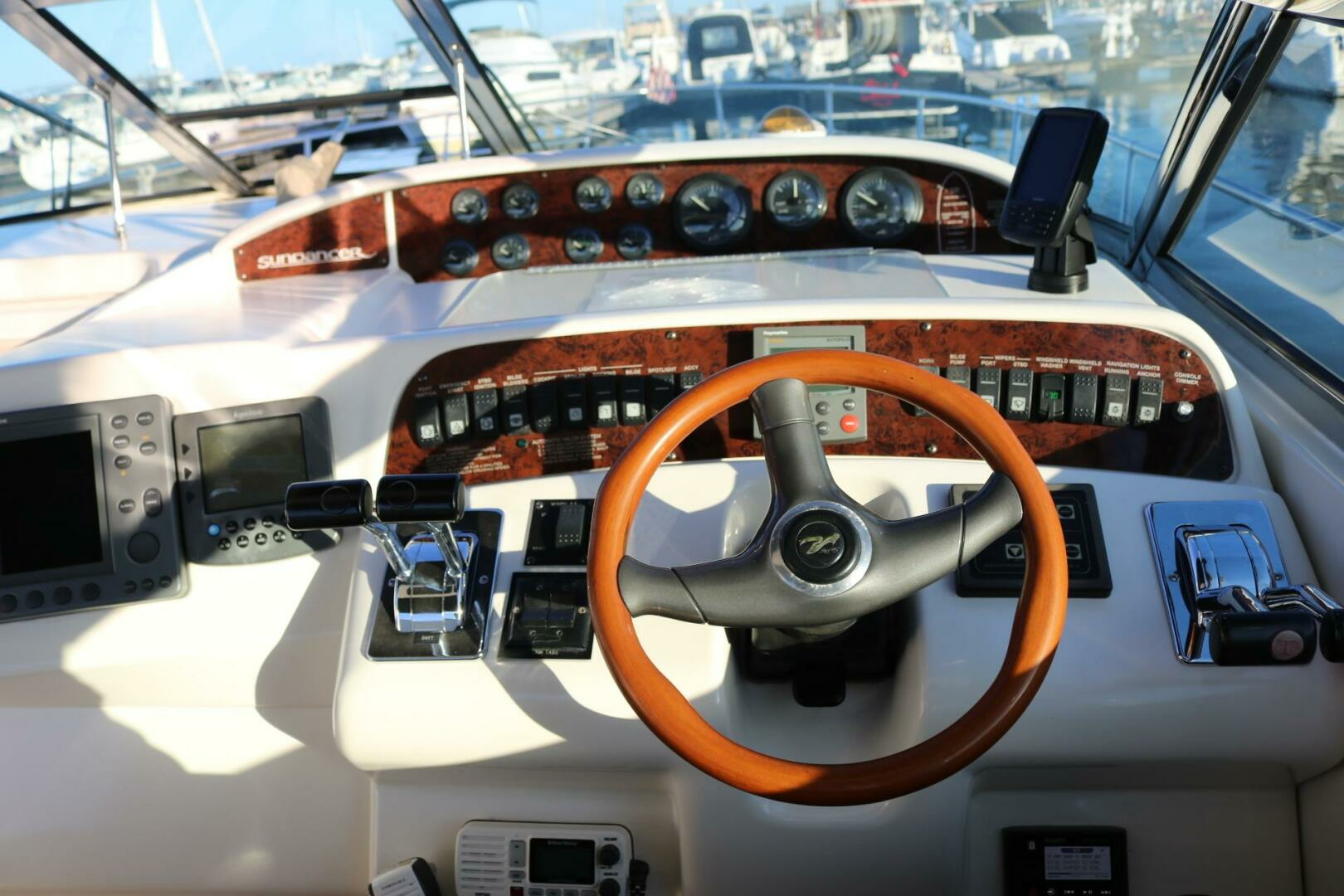 1996 Sea Ray Sundancer - Image 14