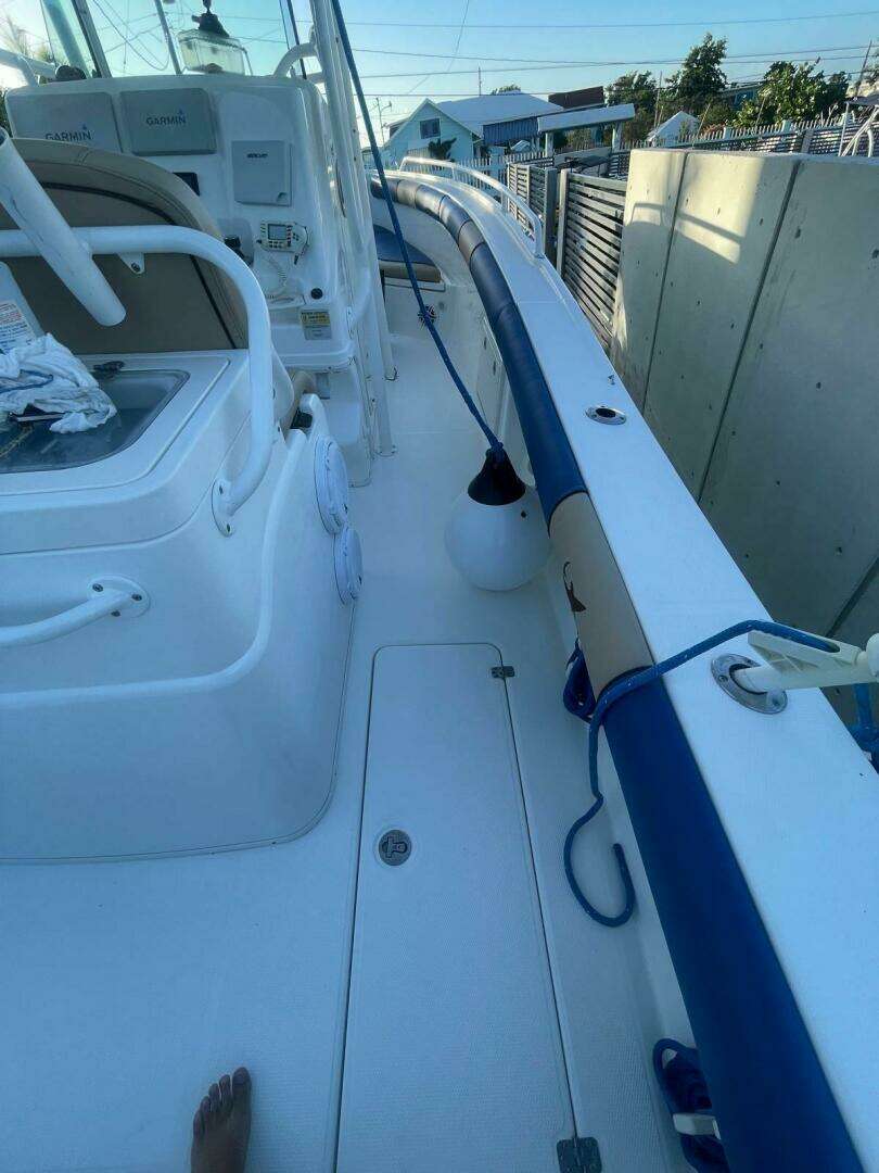 2016 Mako 284 Center Console - Image 17