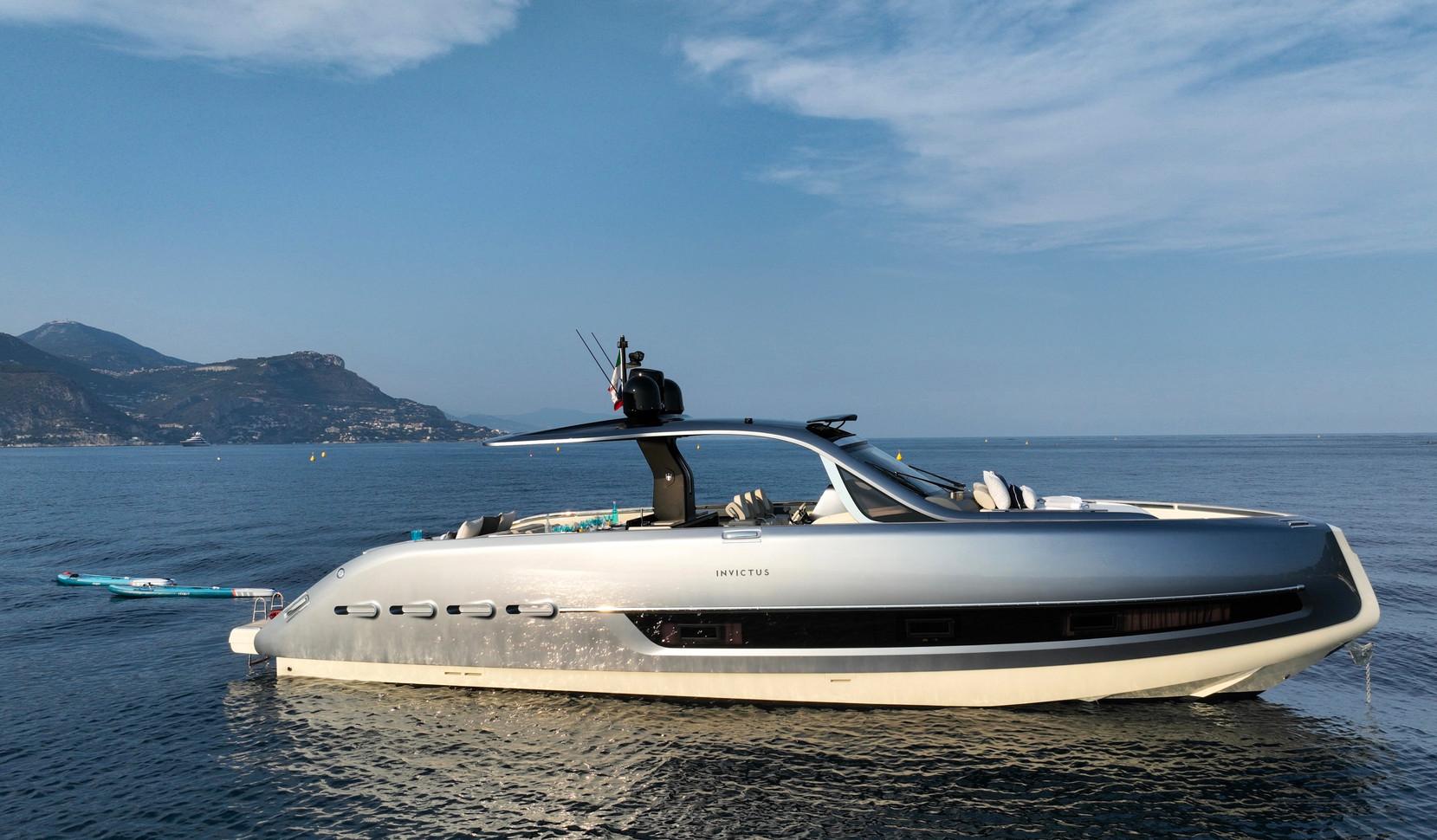 2023 Invictus TT460
