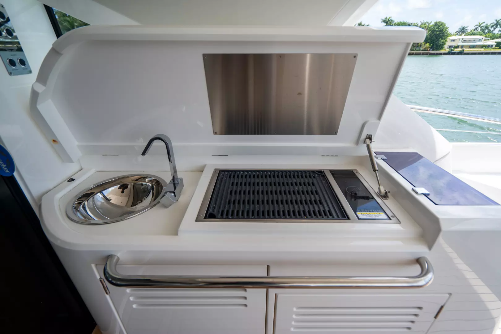 2019 Sunseeker Predator - Image 24