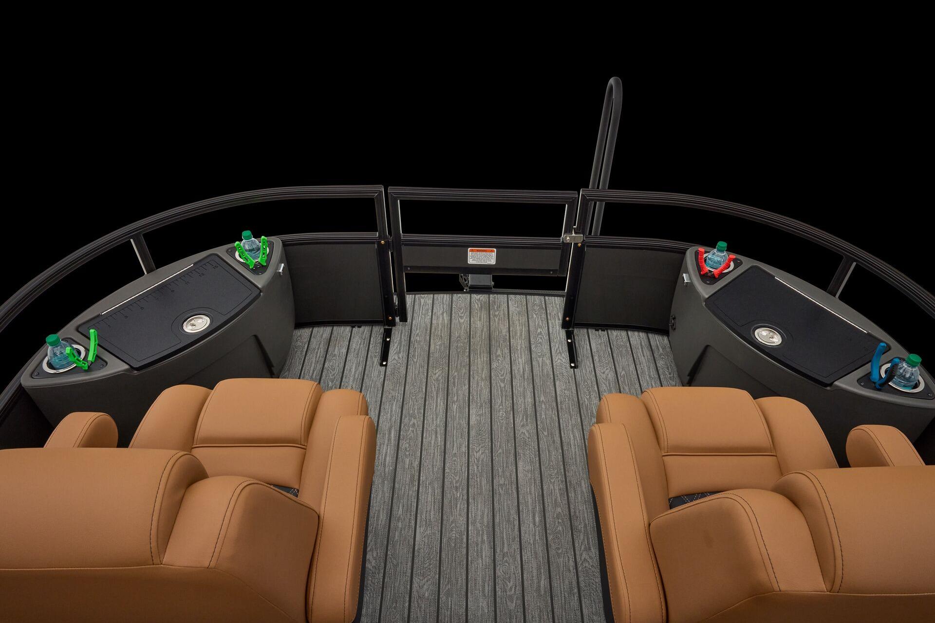 2026 Ranger 220F - 18