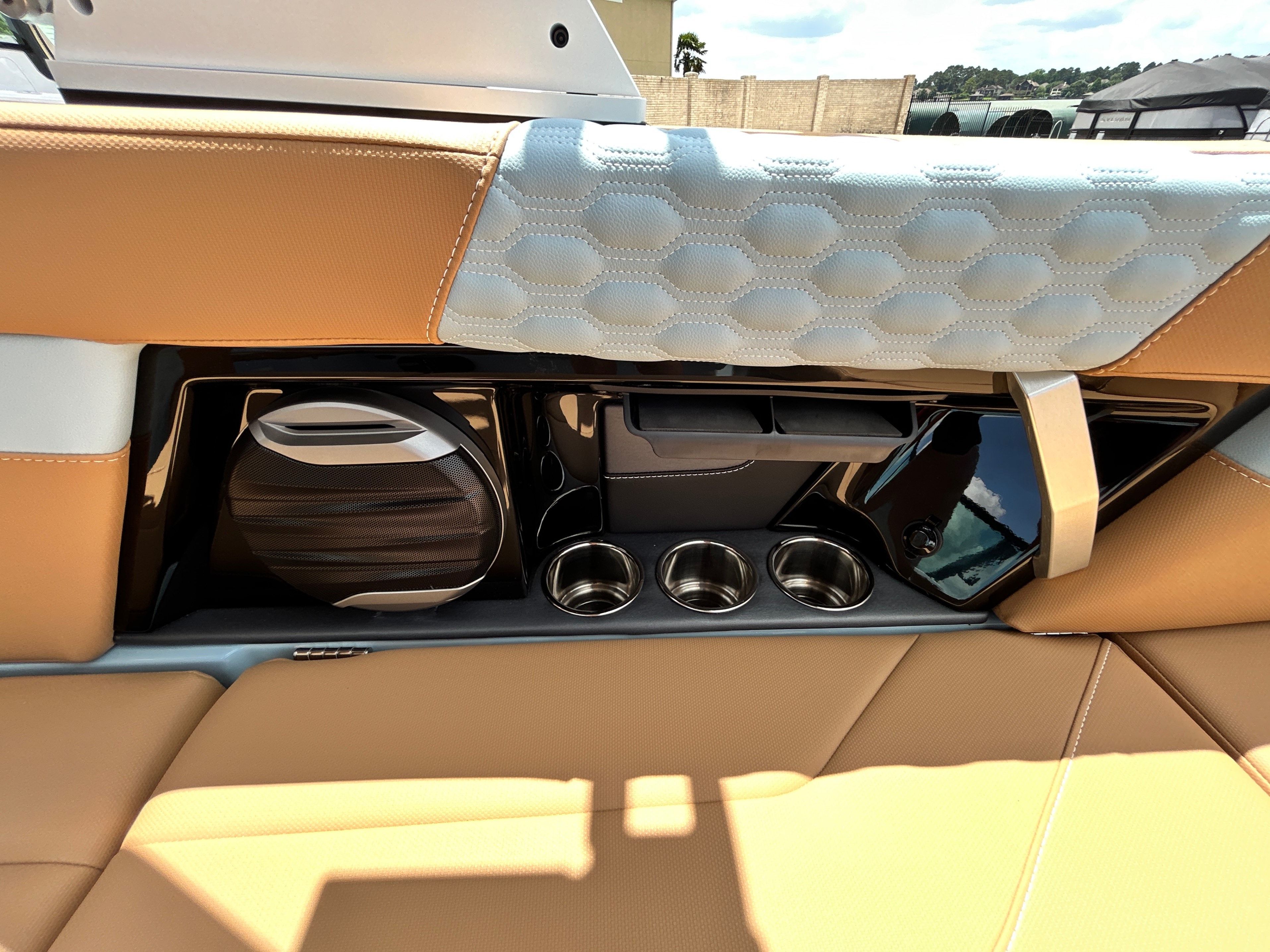 2026 MasterCraft XT23 - 44