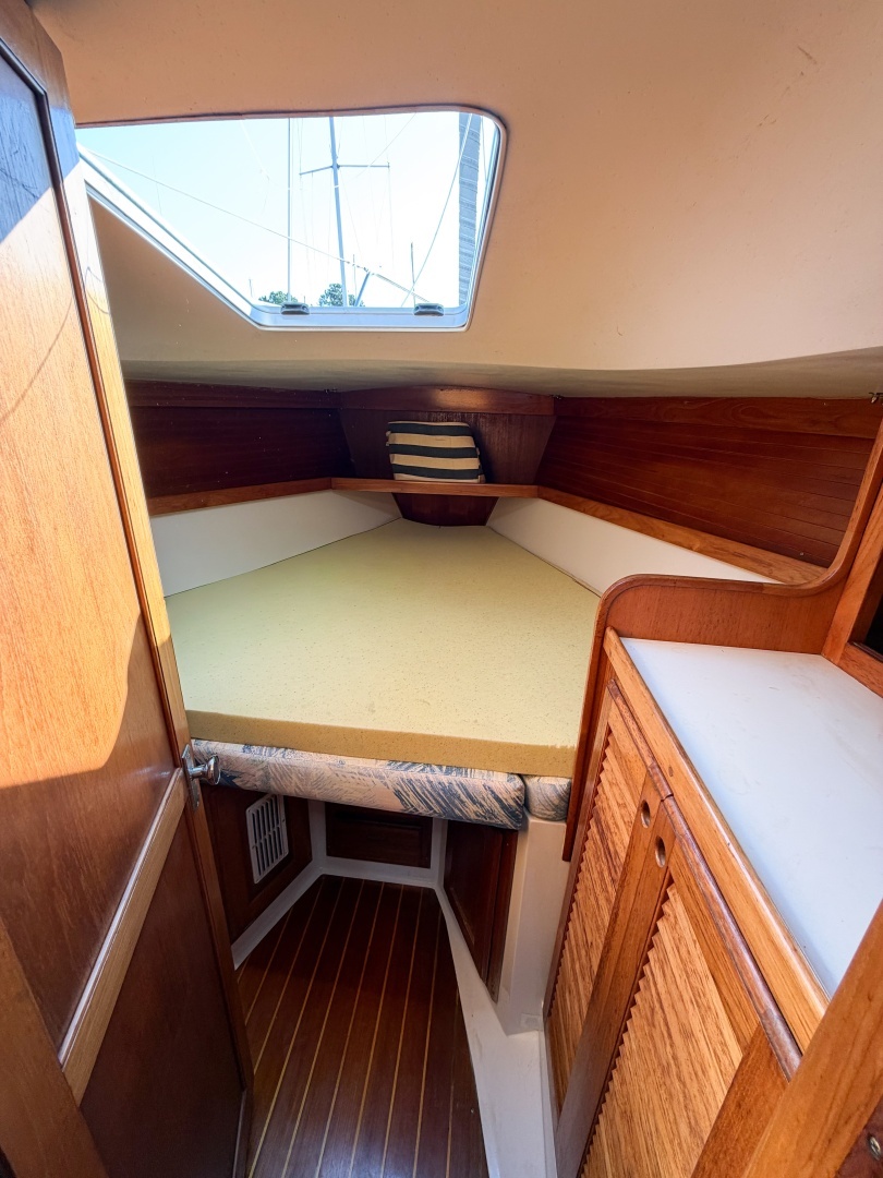 1996 Catalina 36 Mk II - Image 48