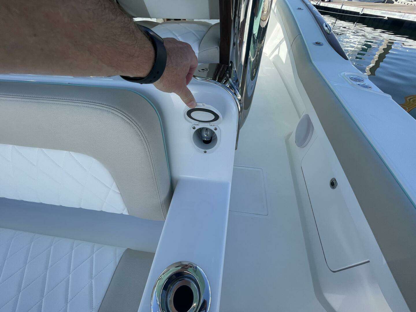 2026 Mag Bay 43 Center Console - Image 35
