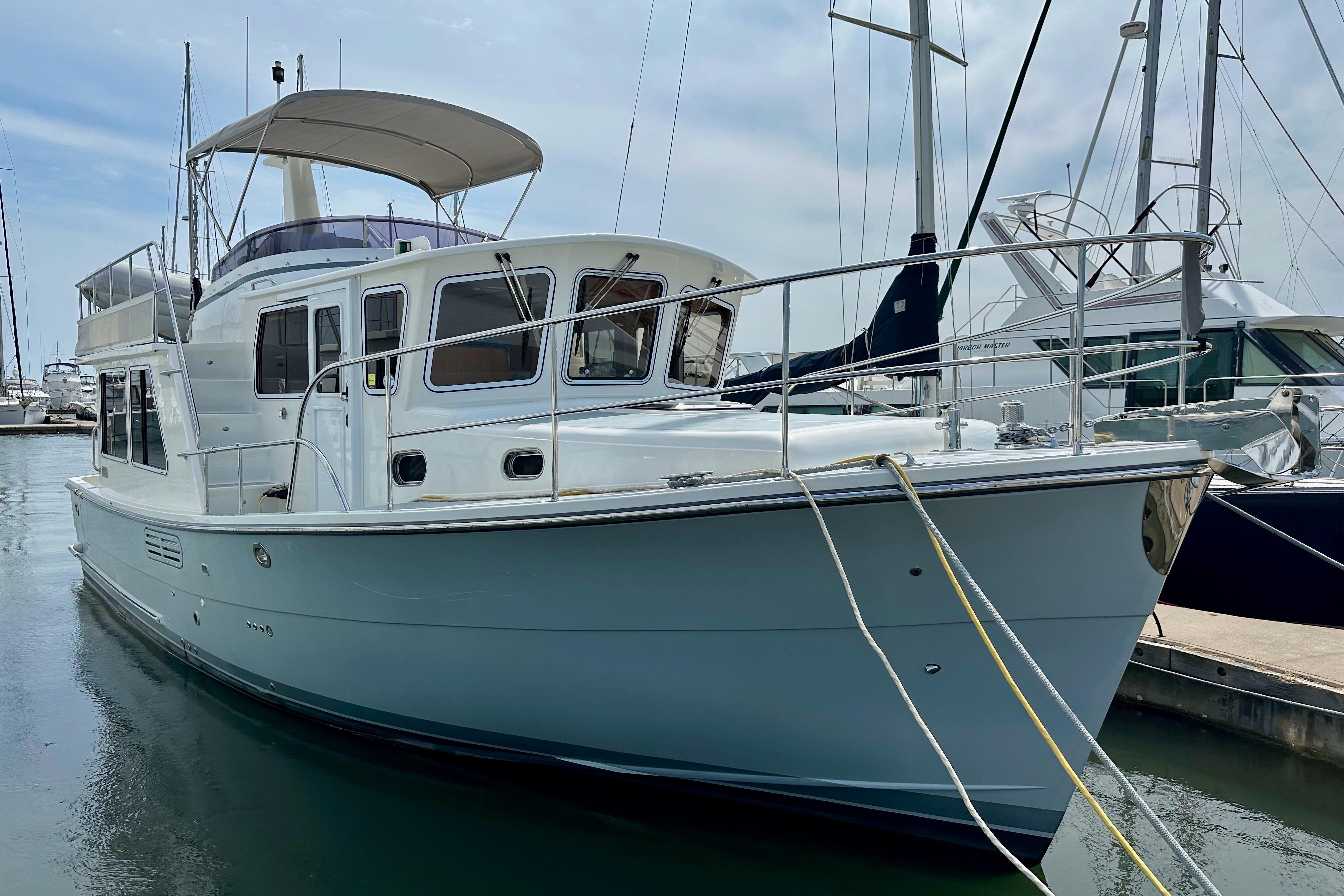 2016 Helmsman Trawlers 38 Pilothouse