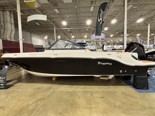 2025 Bayliner Trophy T22SC