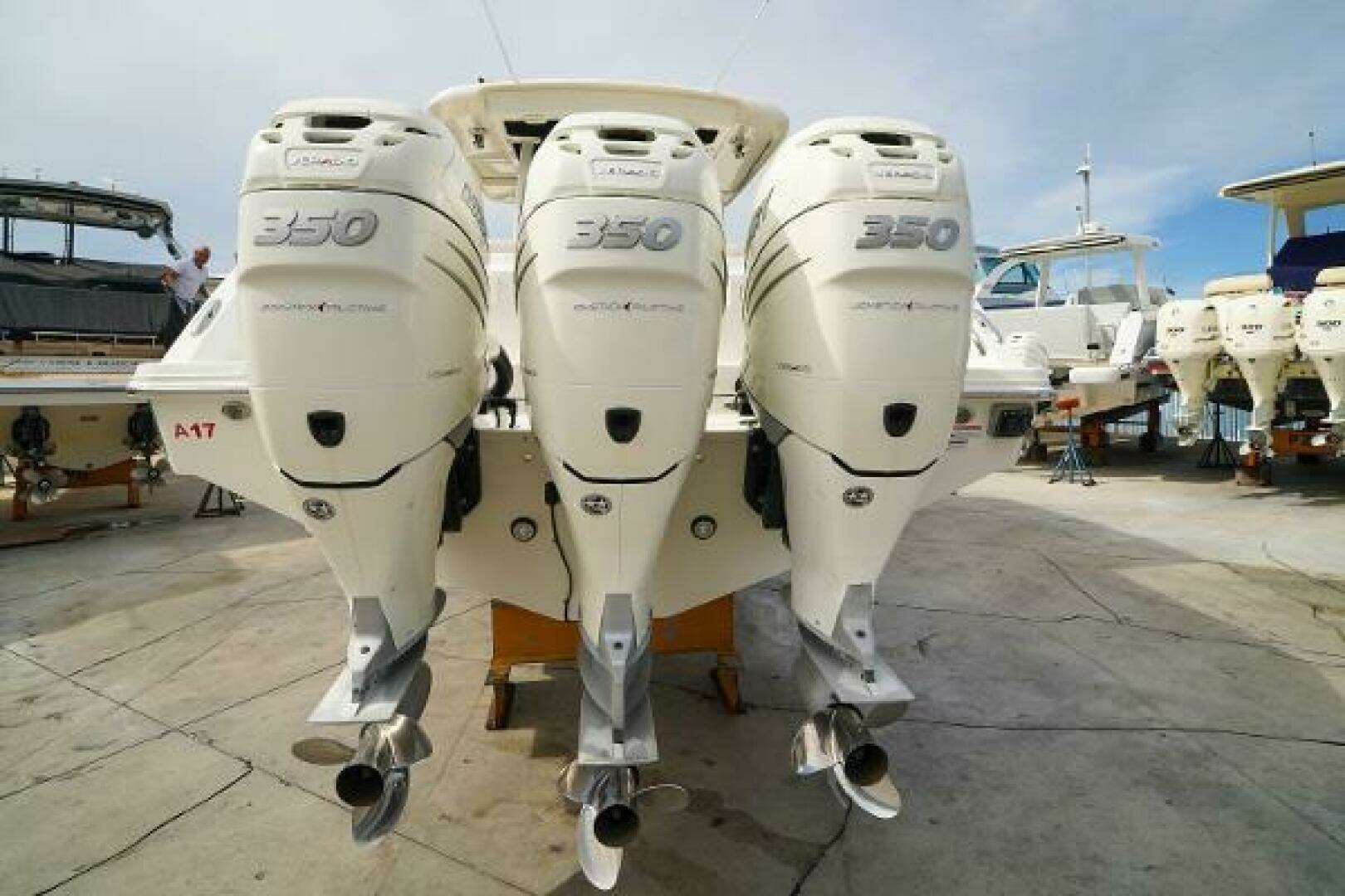 2018 Boston Whaler 380 Outrage - Image 40