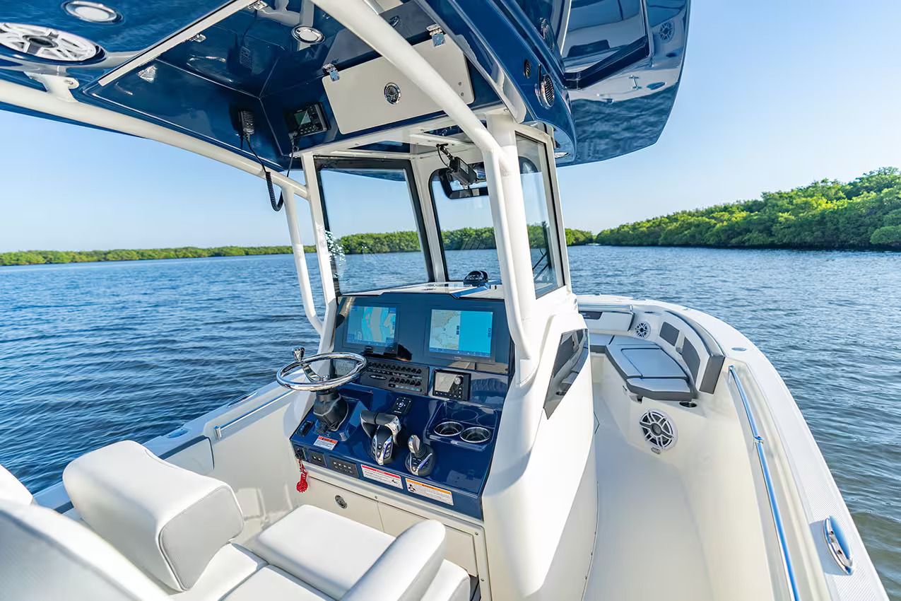 2027 Cobia 245 Center Console - 9