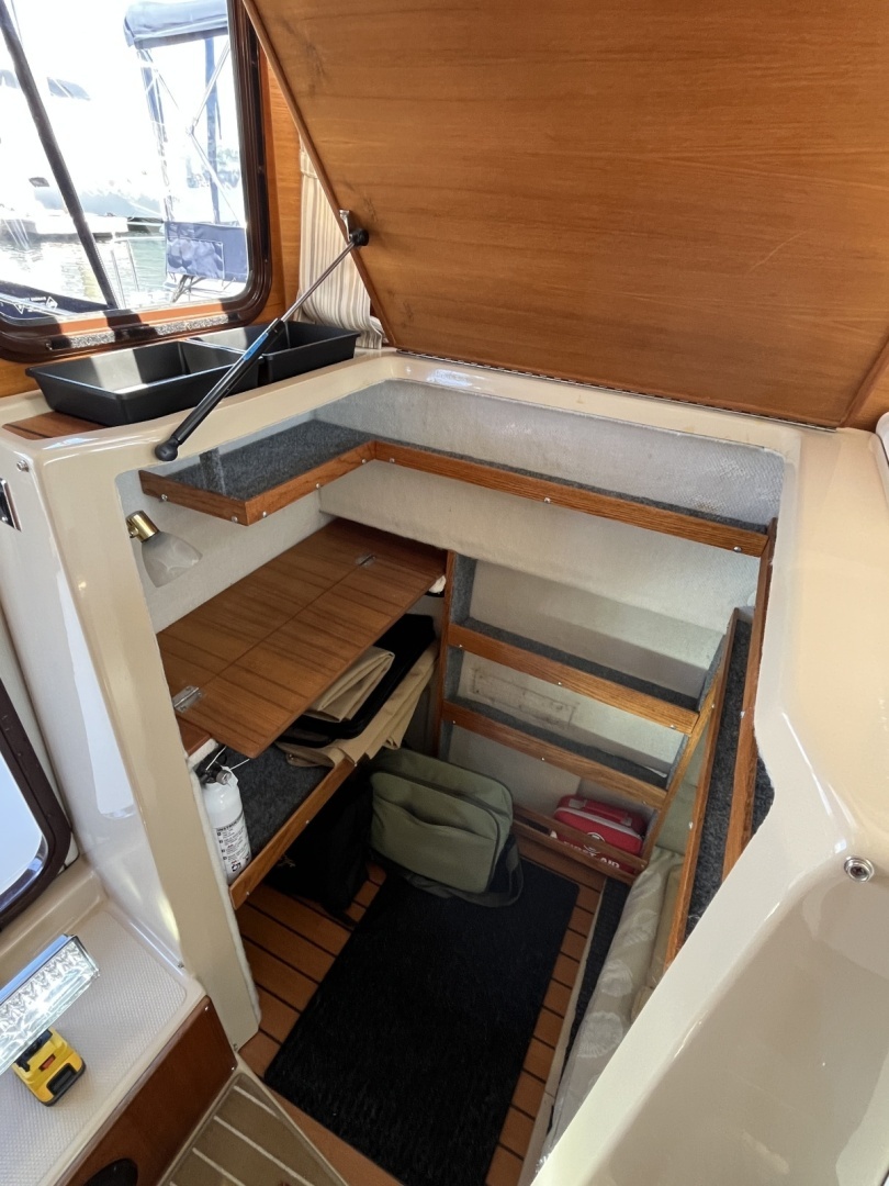 2017 Ranger Tugs R27 Northwest Edition - Image 13