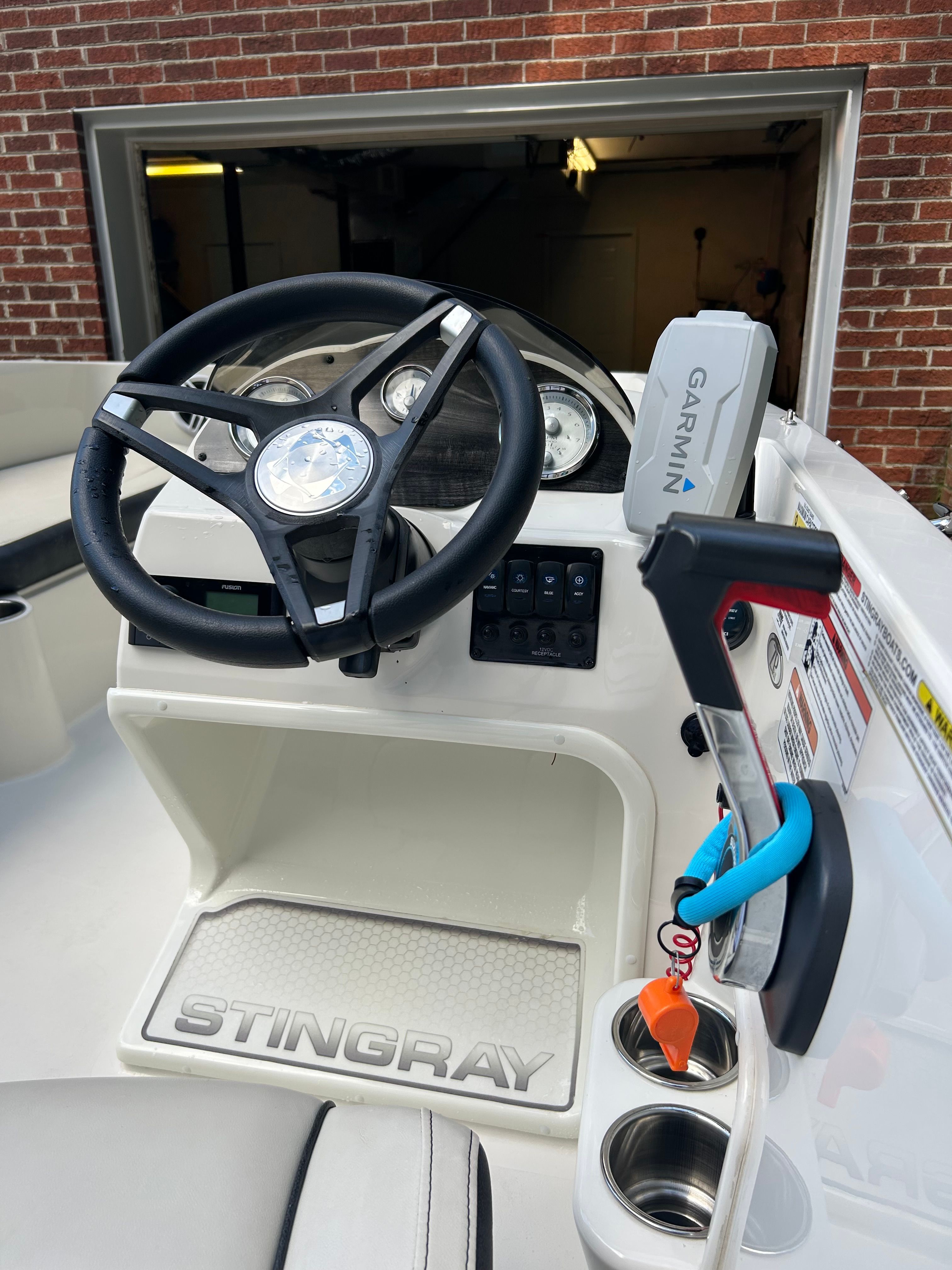 2023 Stingray 182 SC - 5