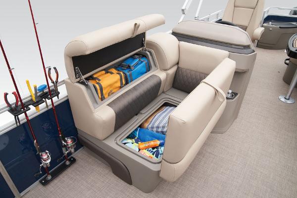 Manufacturer Provided Image: Sun Tracker Fishin' Barge 20 DLX