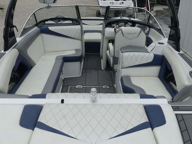 2016 Tigé RZ4 - 19