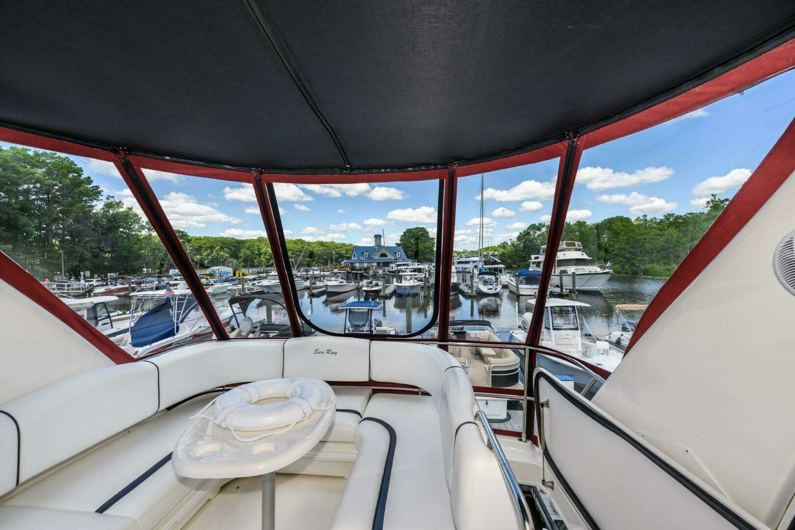 2005 Sea Ray 420 Sedan Bridge - Image 11
