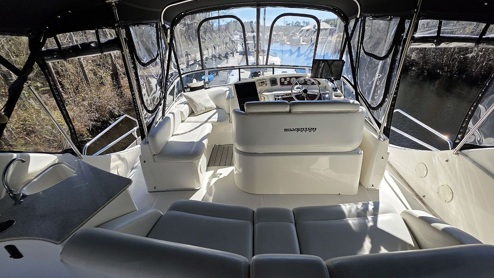 Flybridge Forward