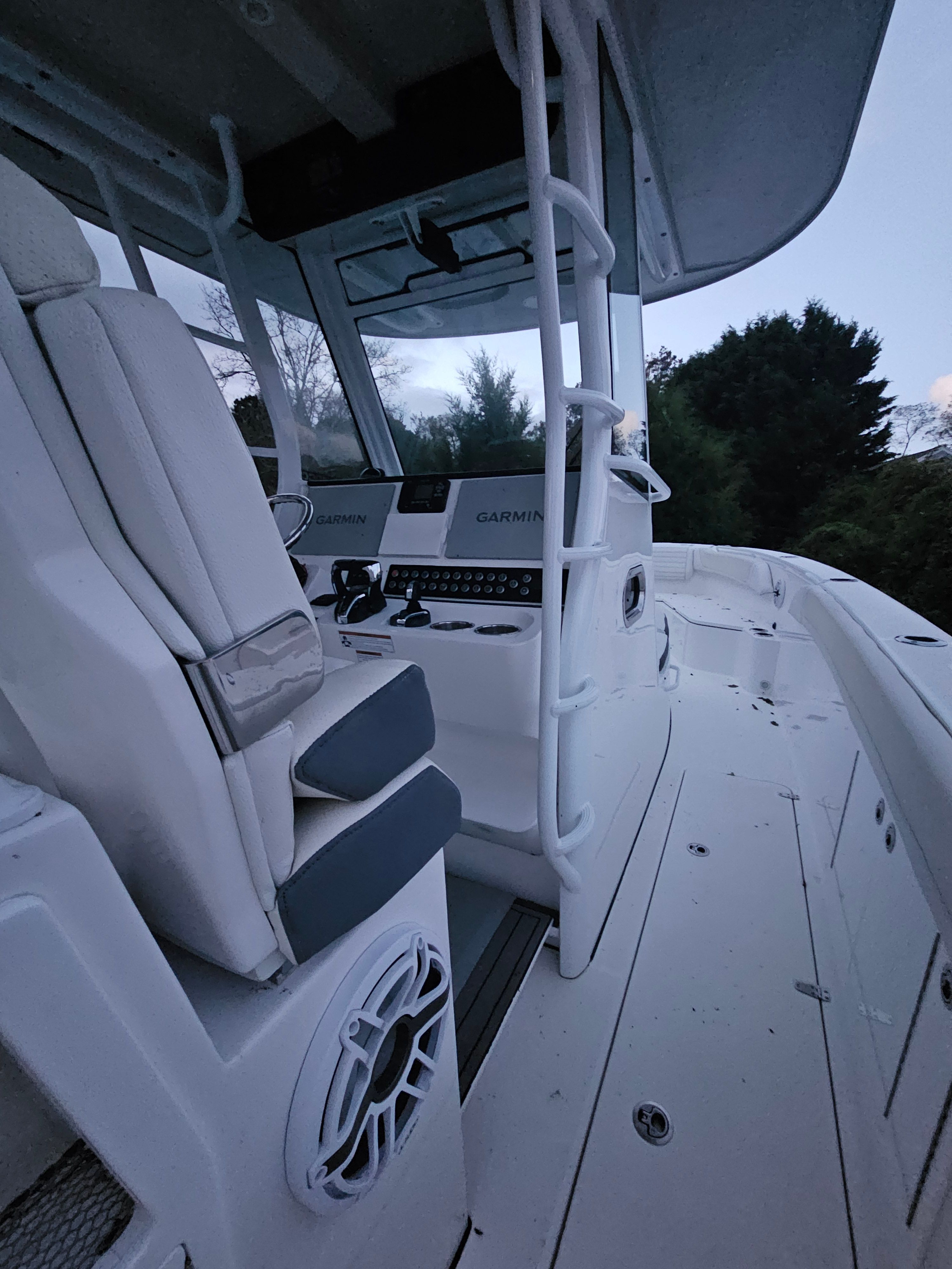 2021 Edgewater 340CC - 10