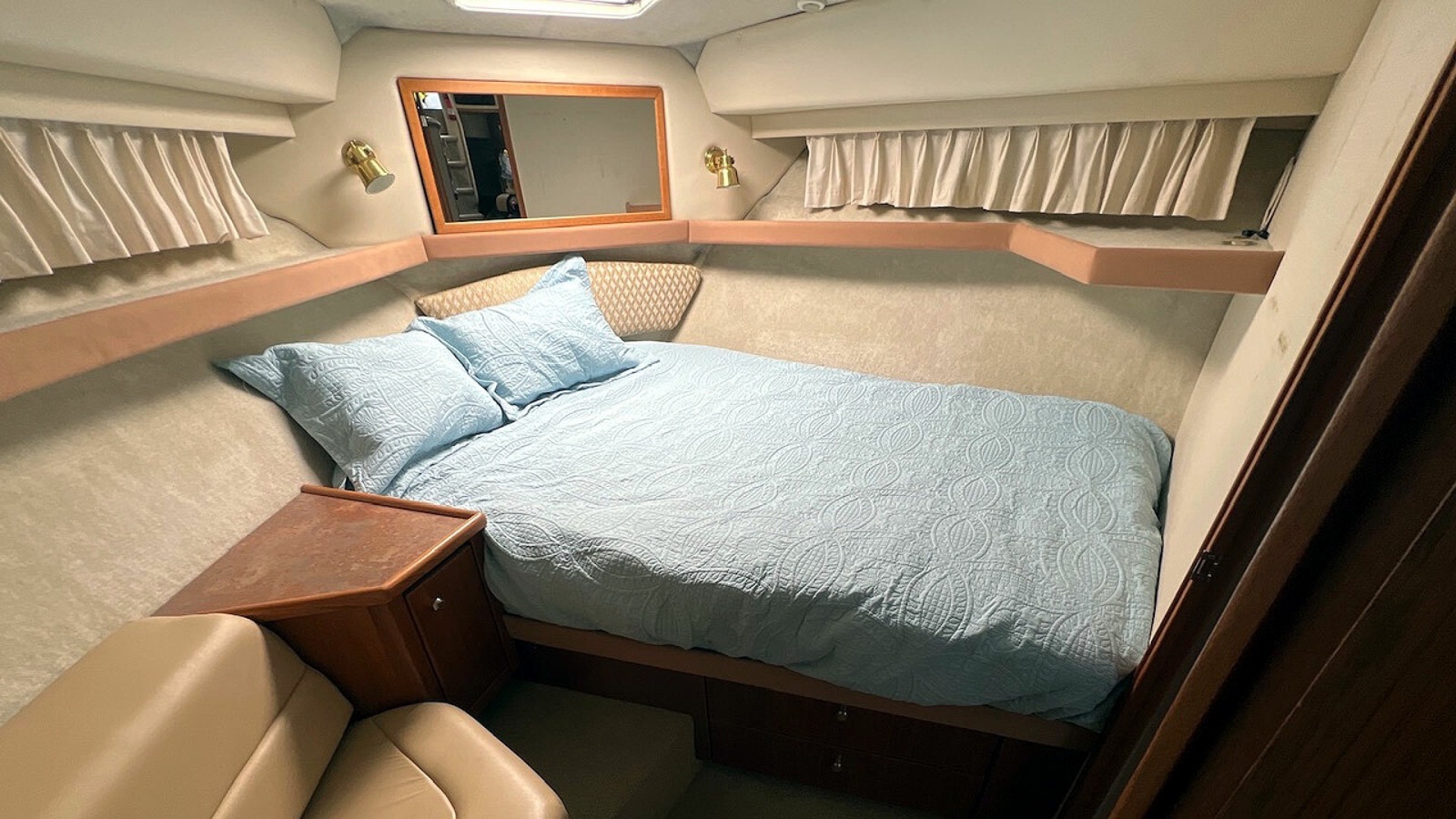 1999 Bayliner 4087 CPMY - Image 24