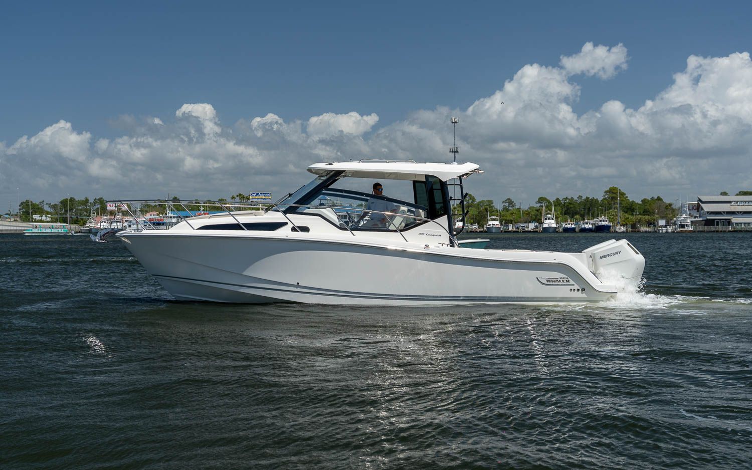 2026 Boston Whaler 325 Conquest