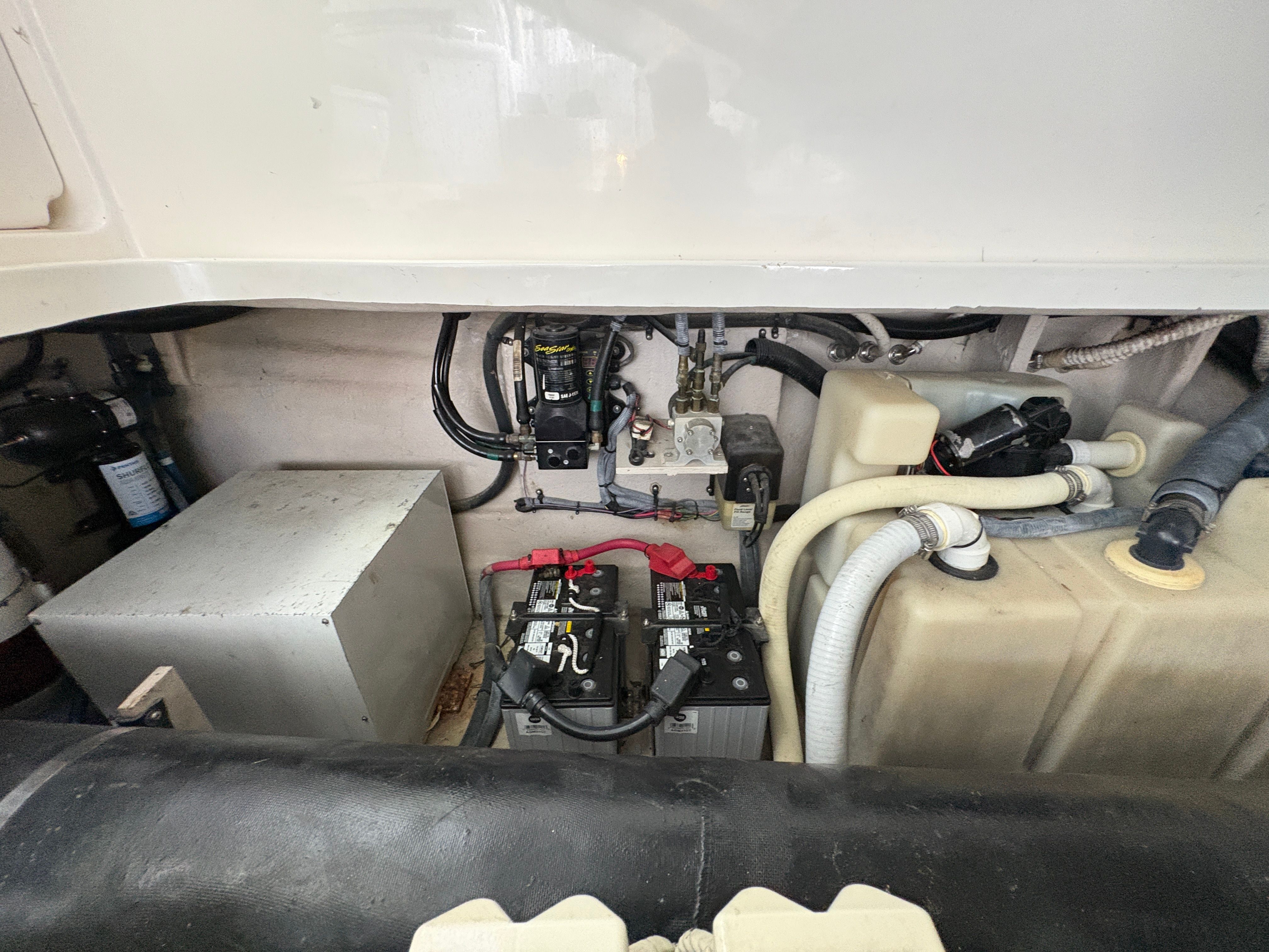 2005 Sea Ray 420 Sundancer - 88