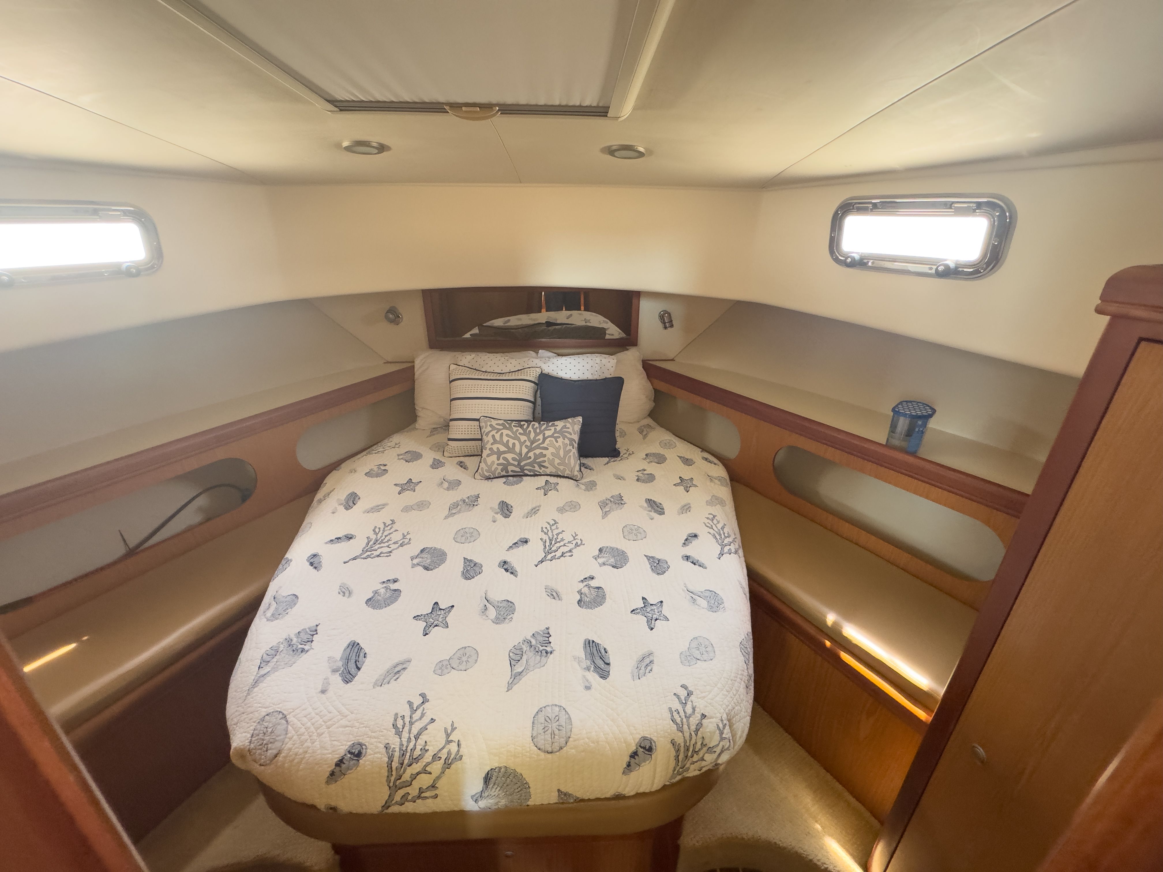 2006 Mainship 43 Trawler - 14