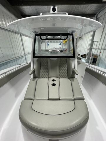 2024 Sportsman Open 352 Center Console - 30