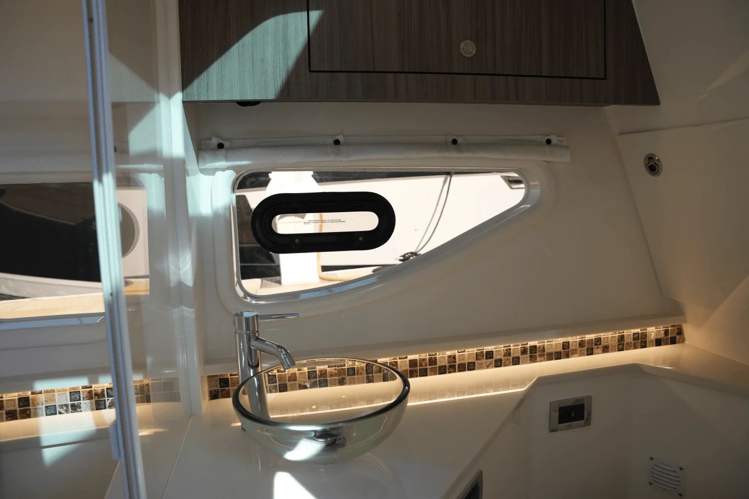 2025 Sea Ray Sundancer 370 - 46