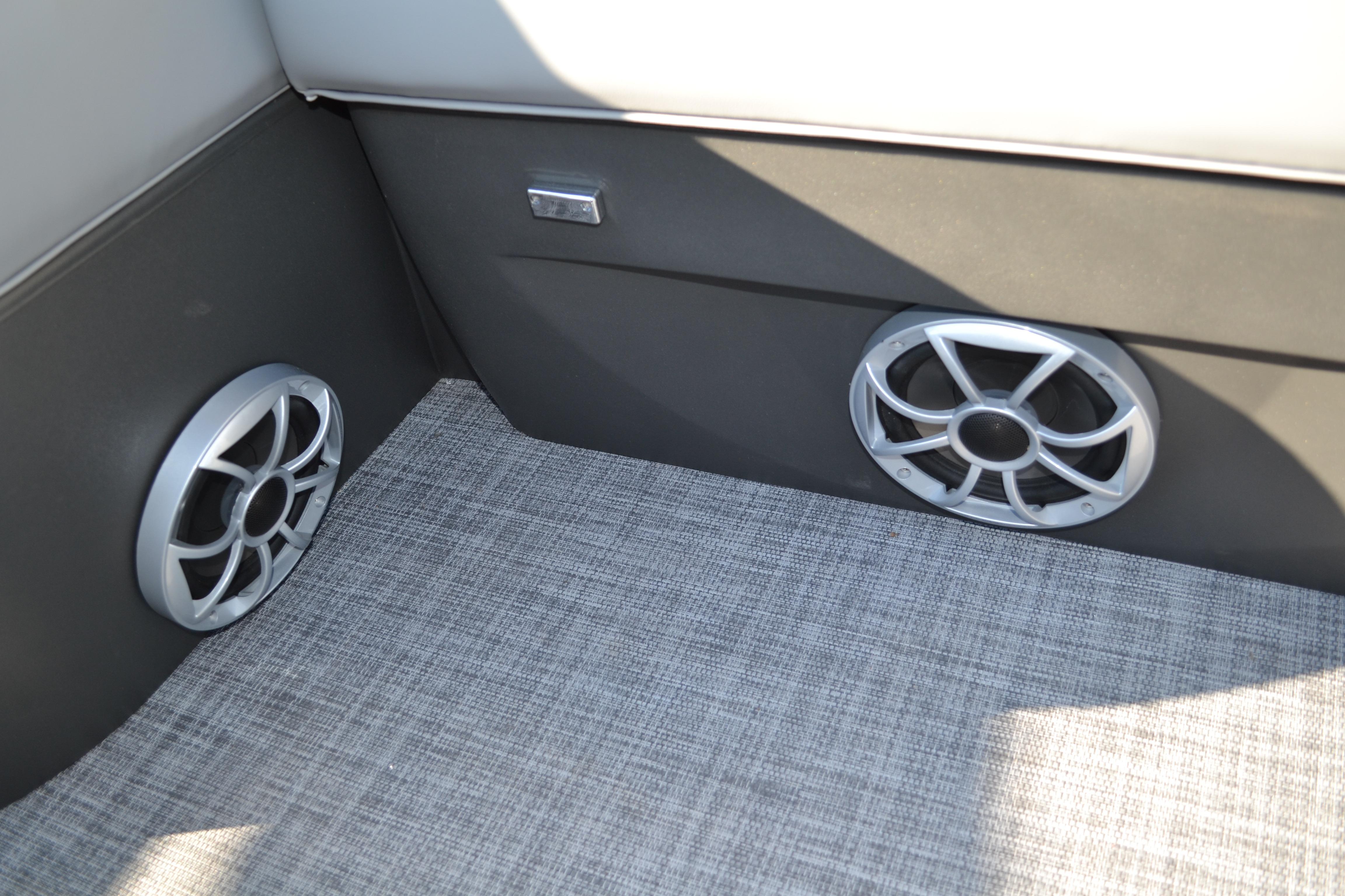Speakers on the 2026 Sun Tracker SportFish 22 XP3 boat interior.