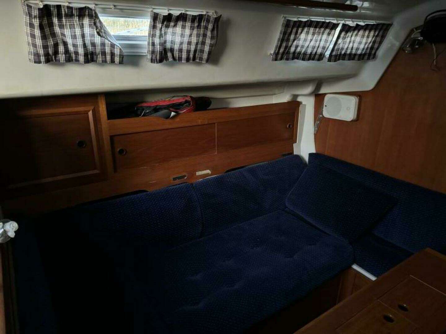 1985 Sadler 34 - Image 31