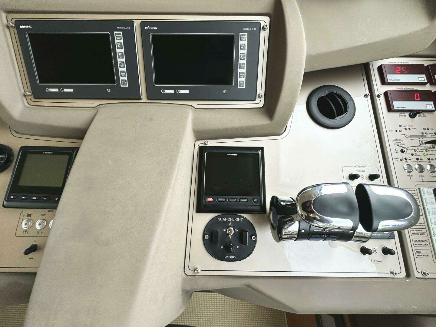 2014 Ferretti Yachts 530 - Image 19