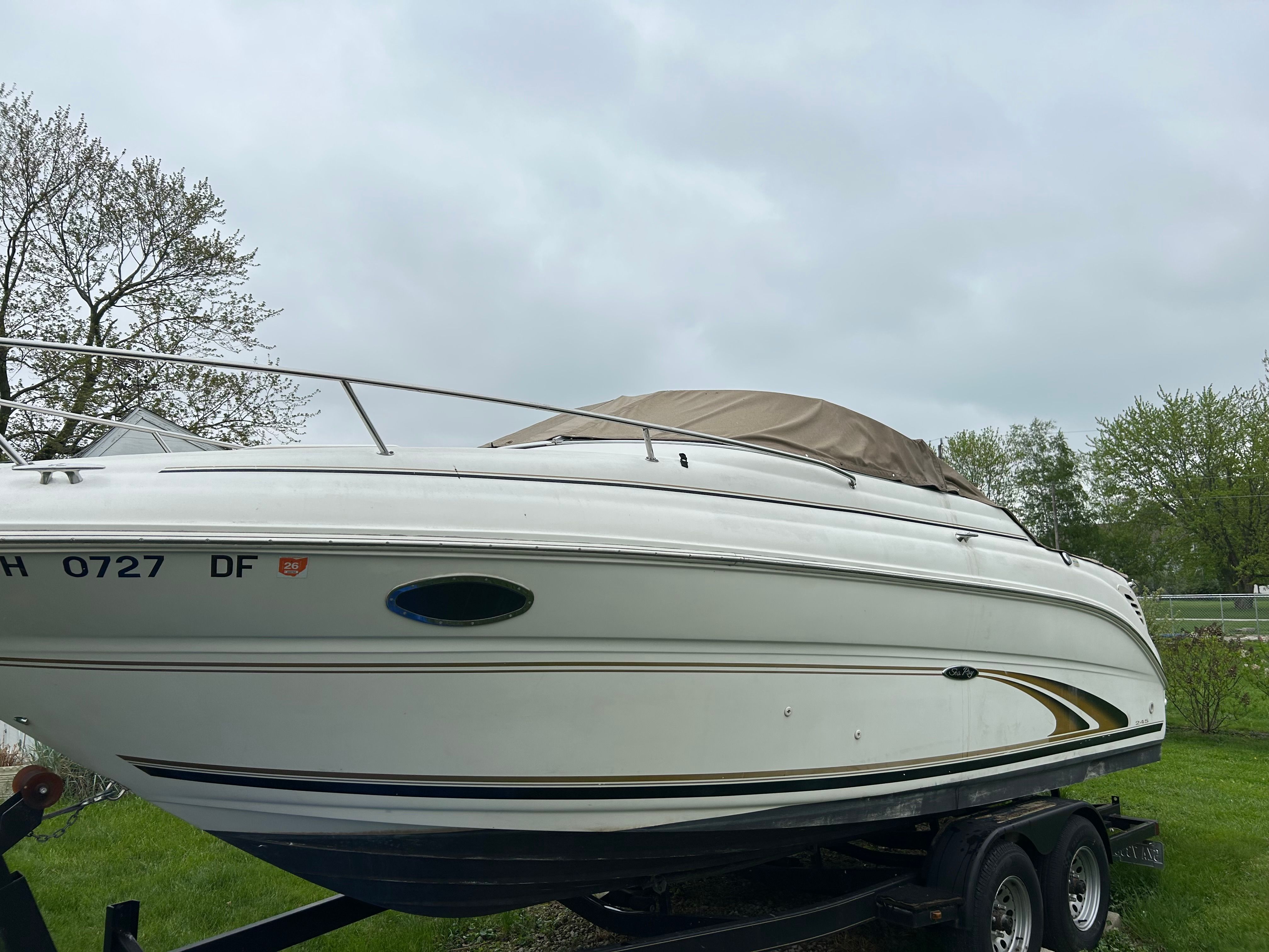 2001 Sea Ray 245 Weekender
