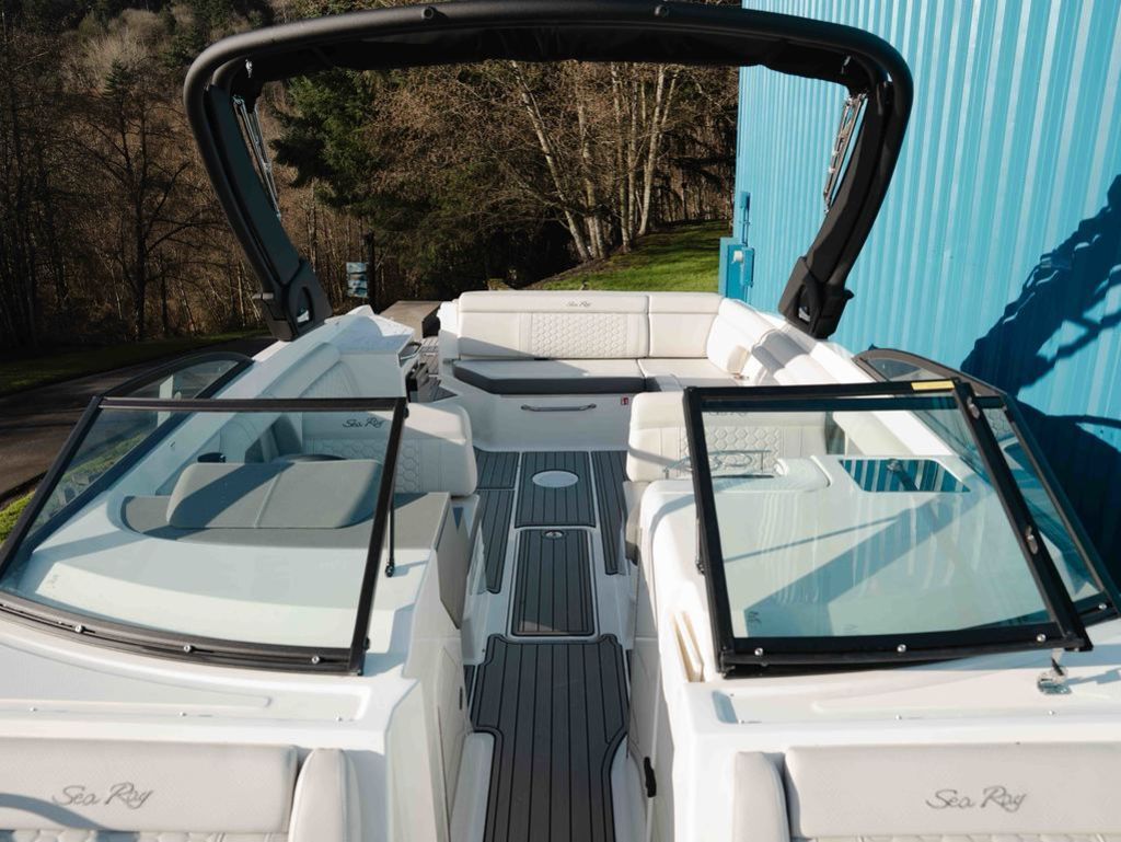 2025 Sea Ray SDX 290 - 11