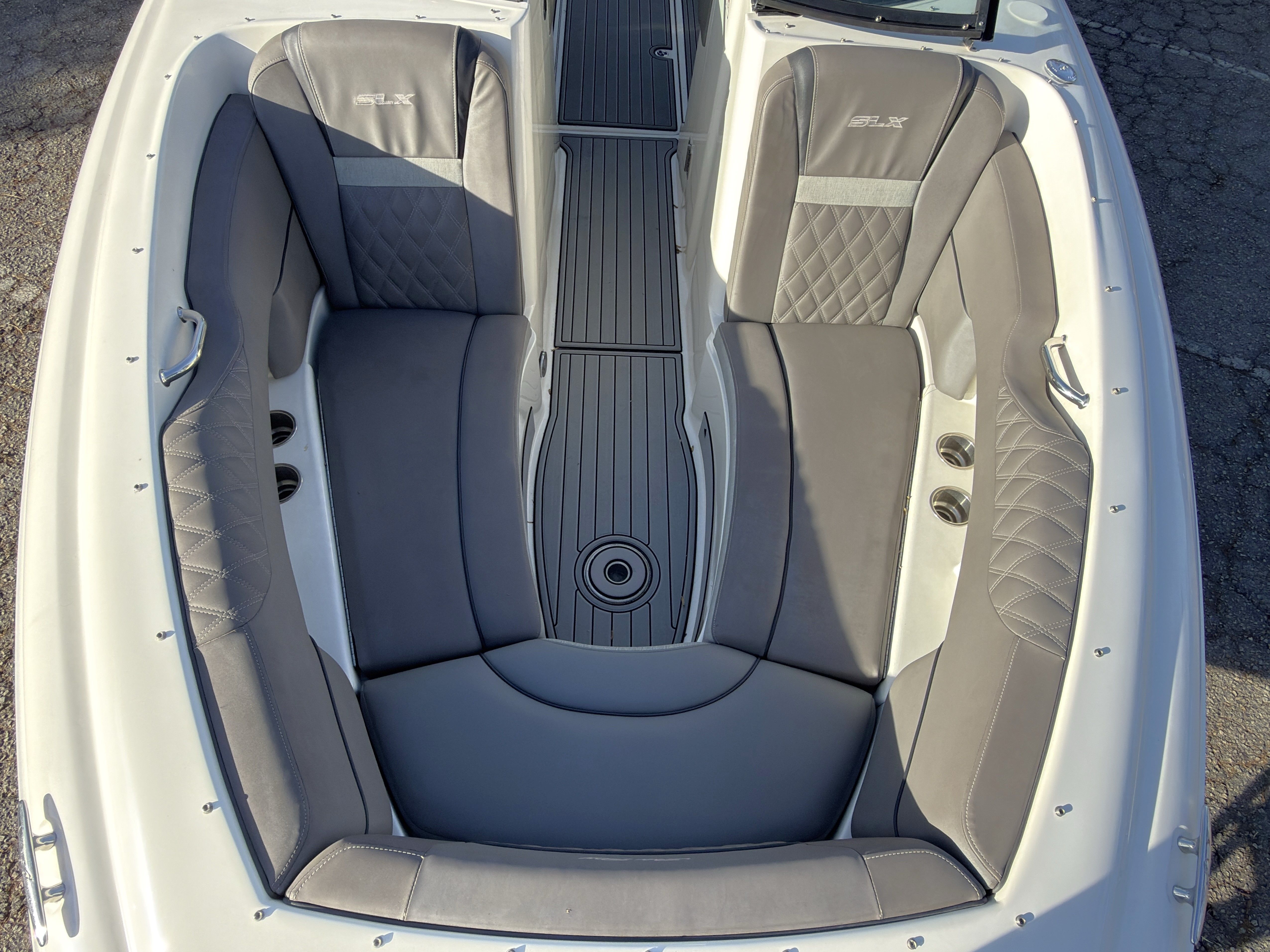 2008 Sea Ray 270 SLX - 16