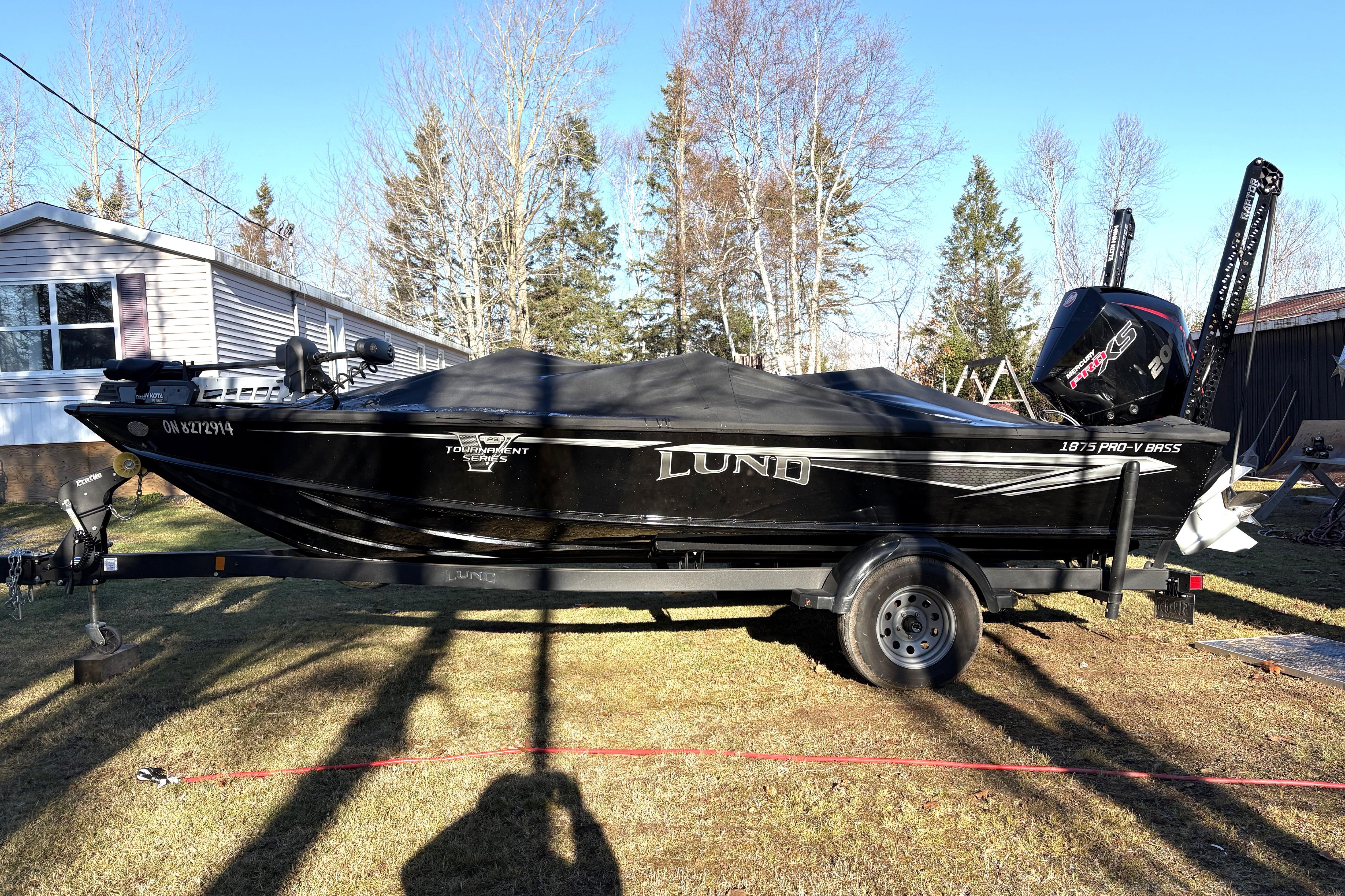 2022 Lund 1875 Pro-V Bass XS