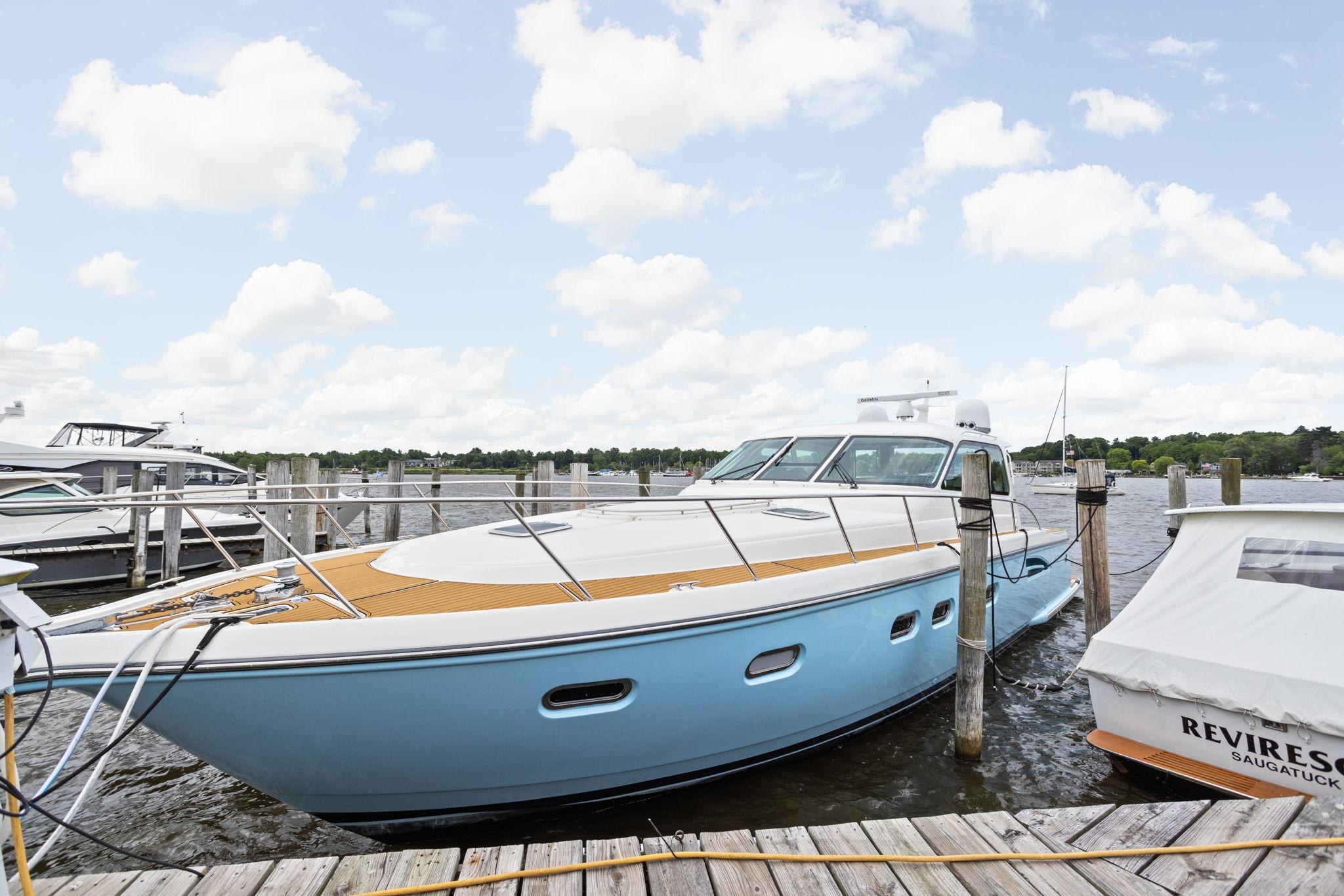 2003 Tiara Yachts 5200 Sovran