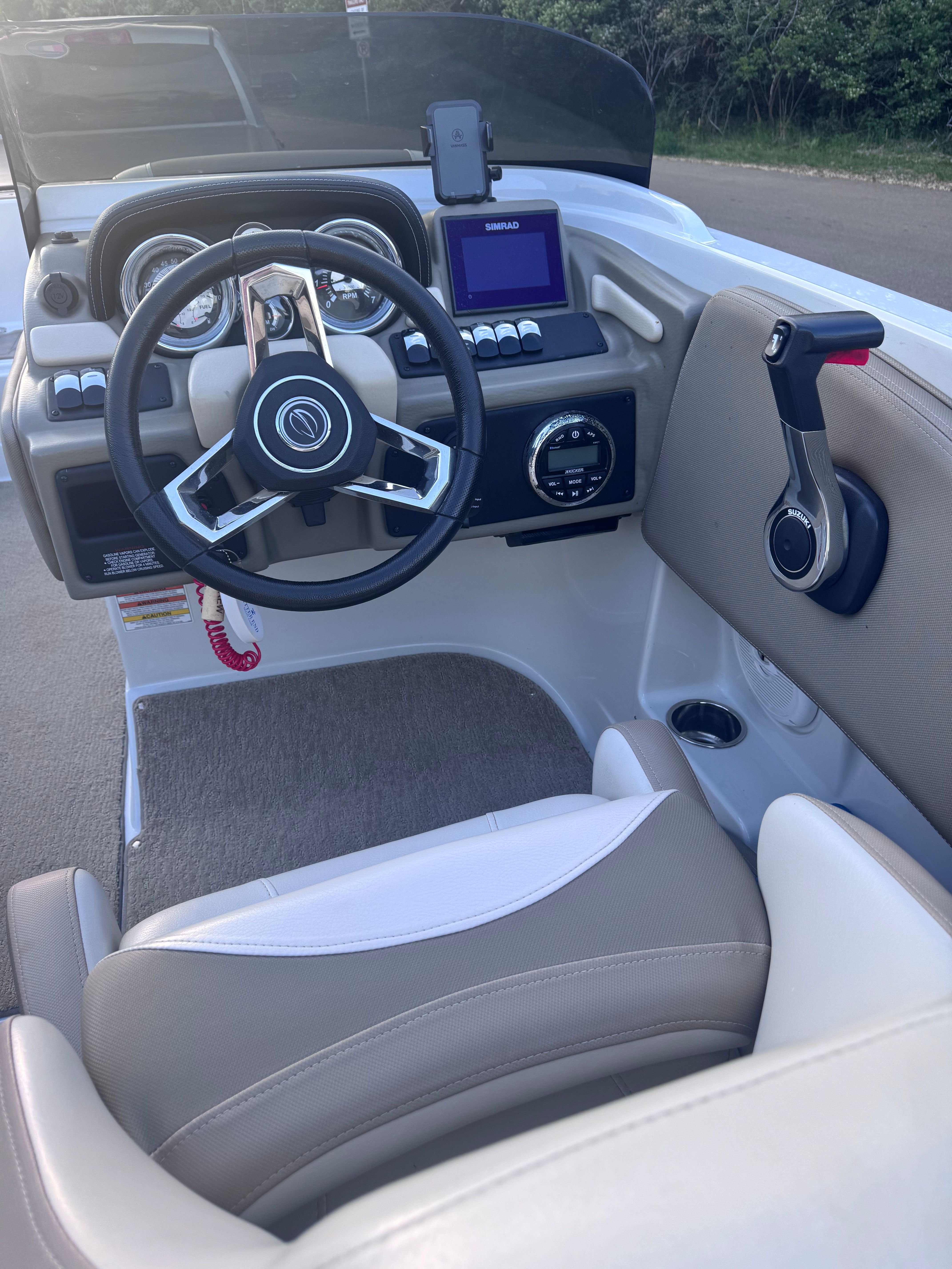 2019 Crownline Eclipse E205 XS - 8