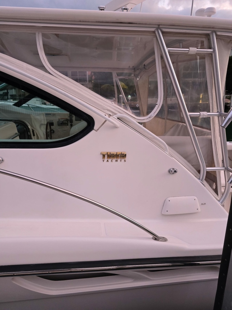 2006 Tiara Yachts 3600 Open - Image 6