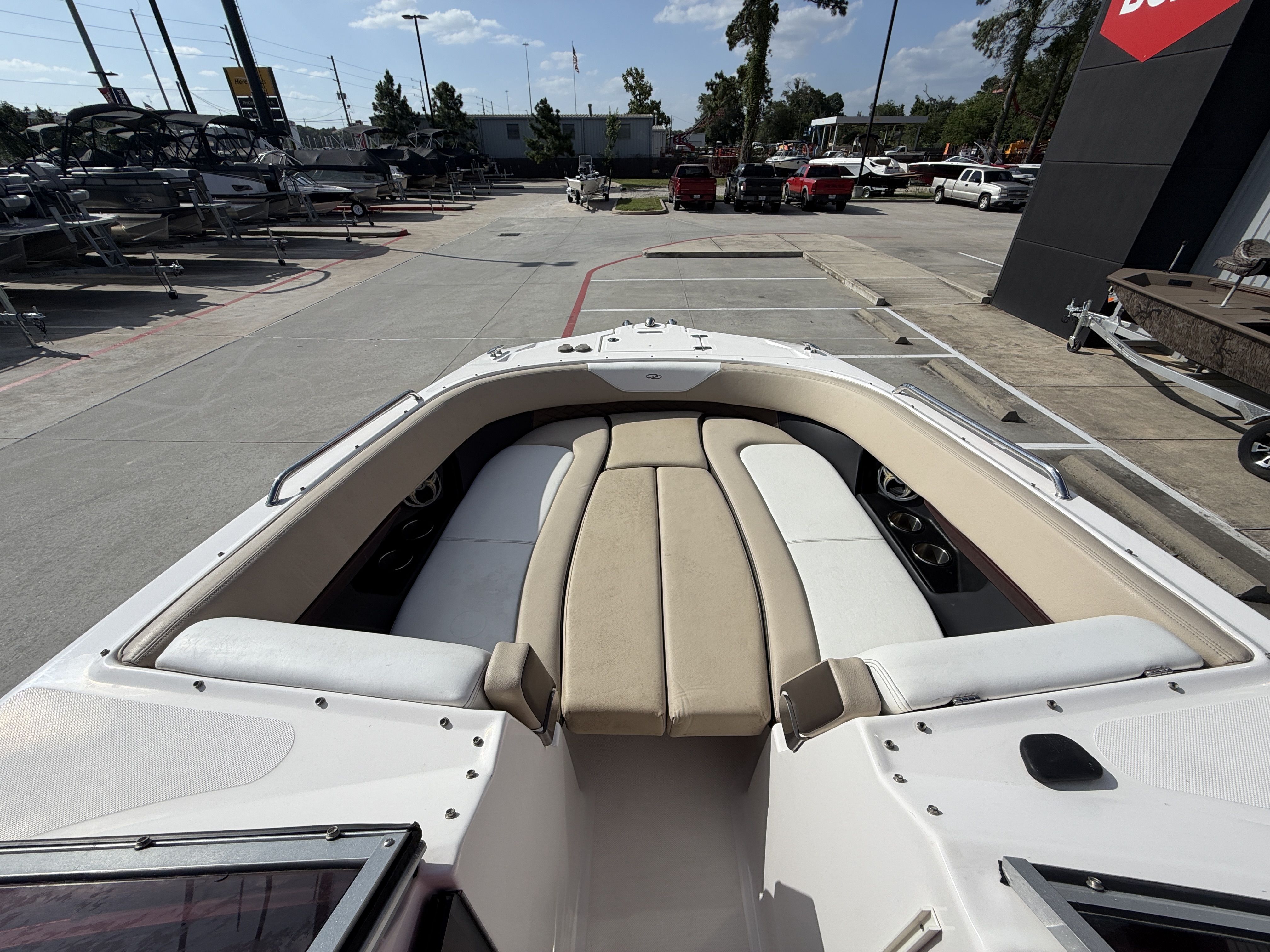 2013 Regal 27 FAST DECK - 39