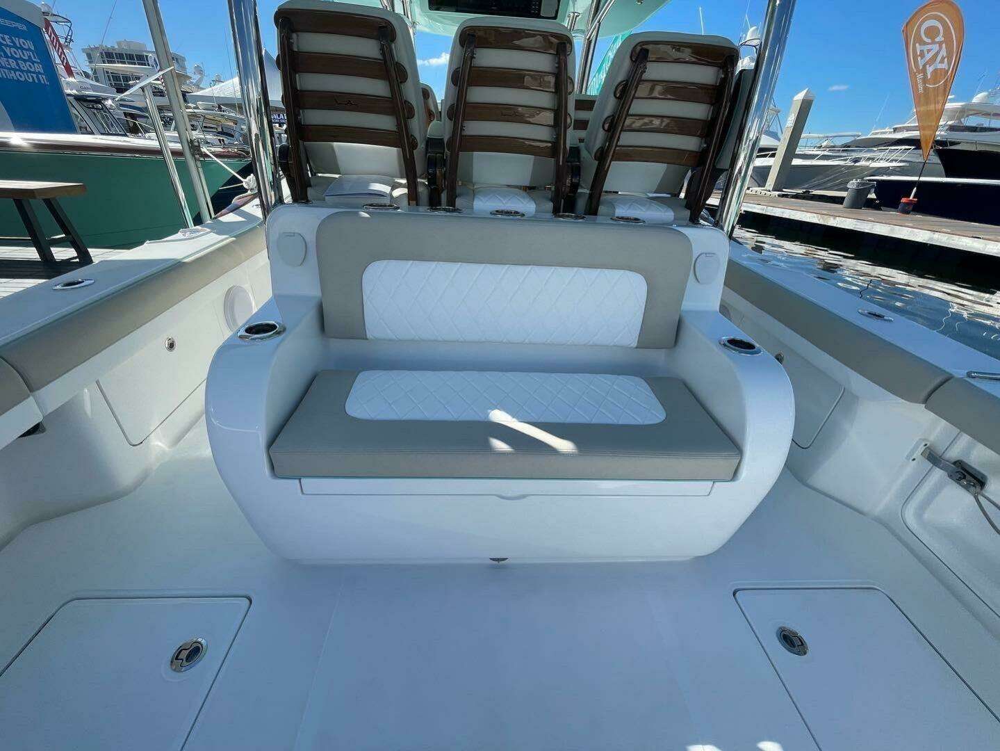 2026 Mag Bay 43 Center Console - Image 4