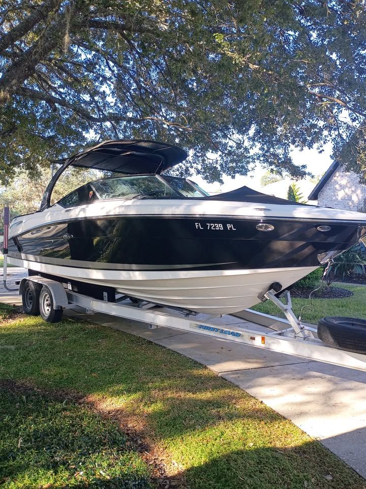 2012 Sea Ray 270 SLX