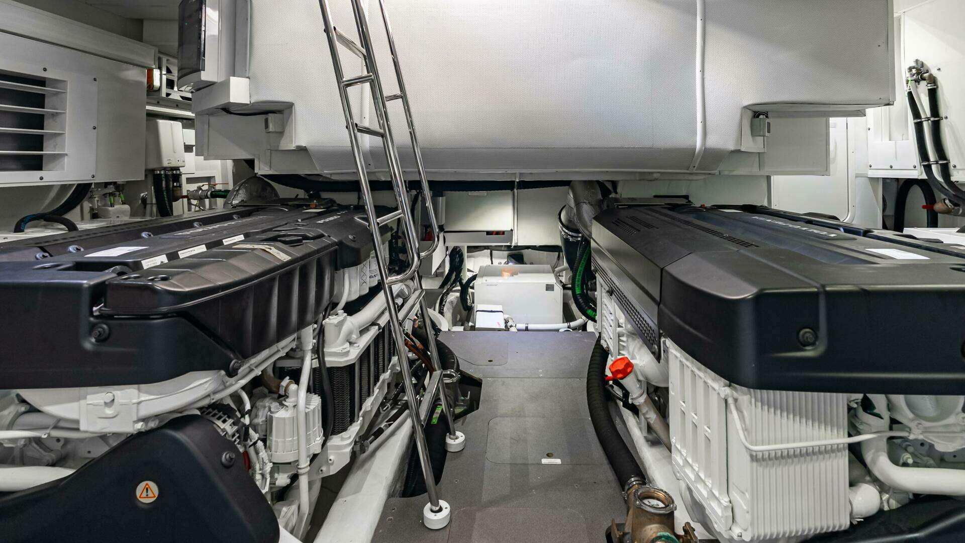 2025 Absolute Navetta 64 - Image 52