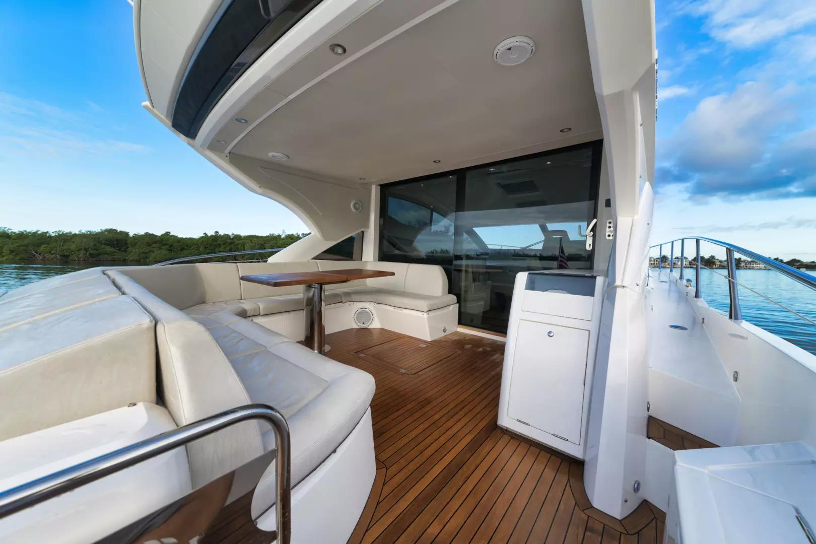 2017 Sunseeker Predator - Image 21