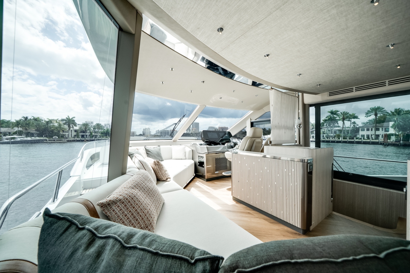 2026 Galeon 620 FLY - Image 24