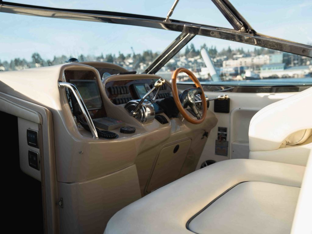 2004 Sea Ray 360 Sundancer - 13