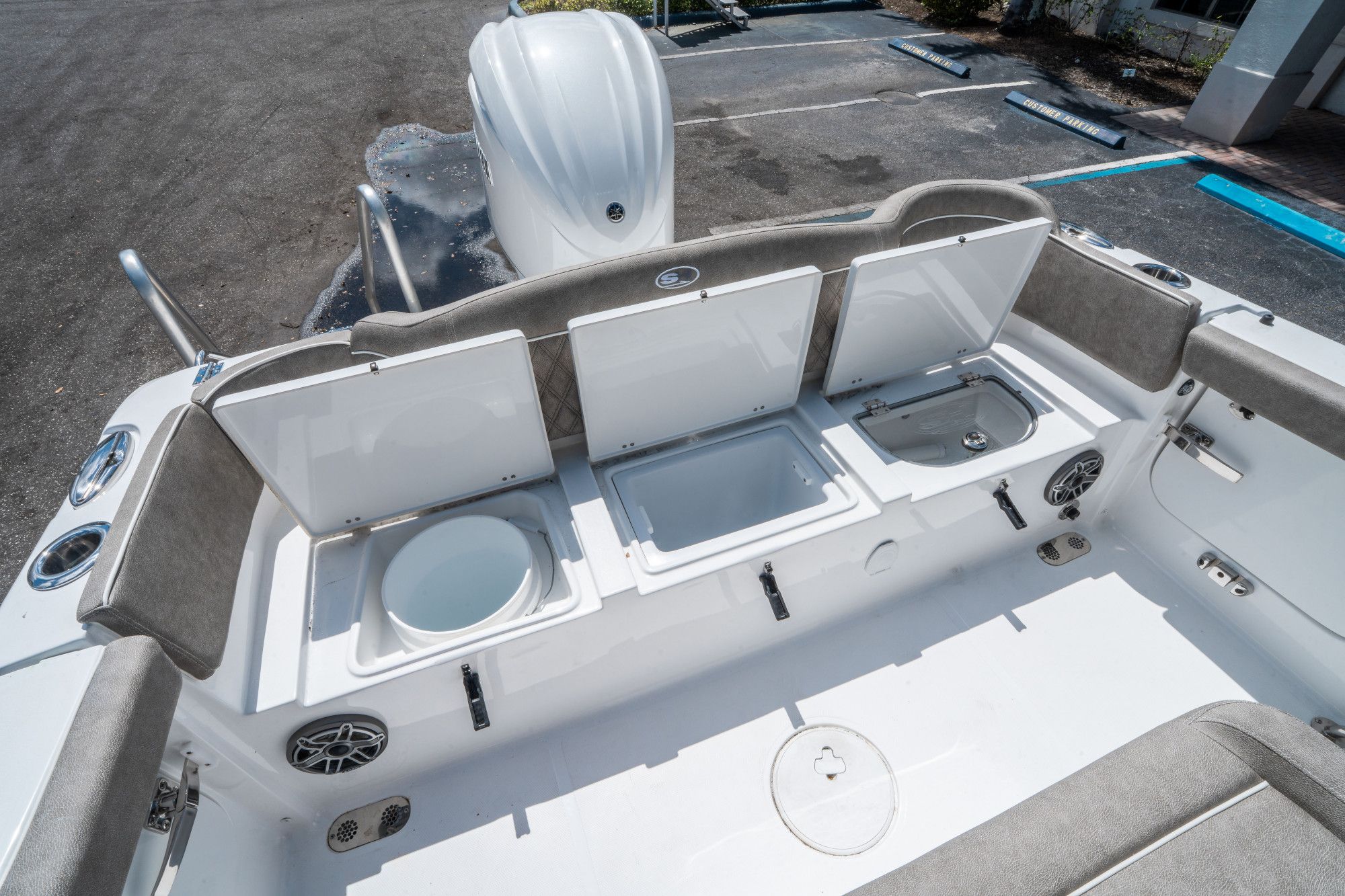 2026 Sea Hunt Ultra 255 SE - 12