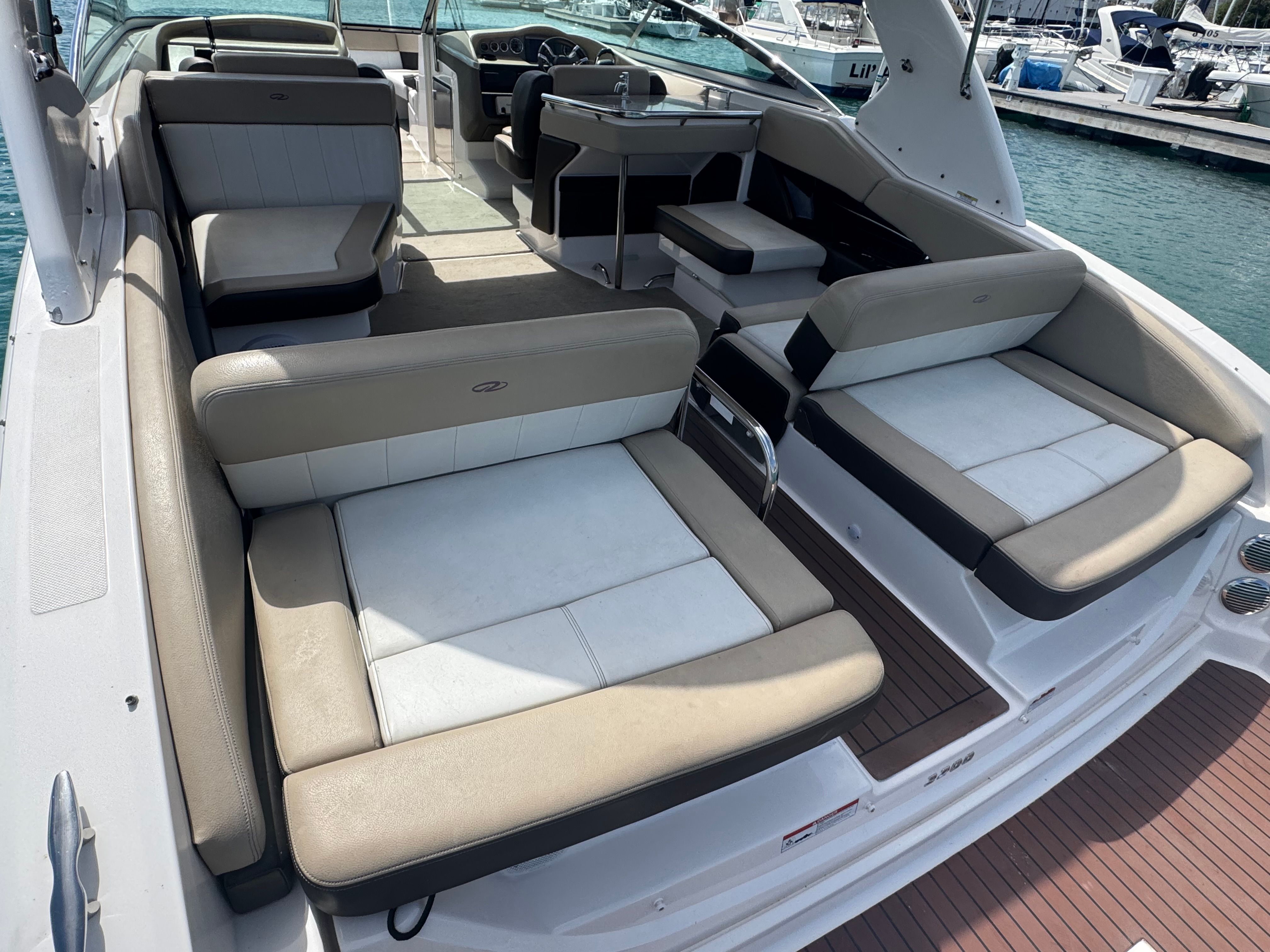 2013 Regal 3200 Bowrider - 2