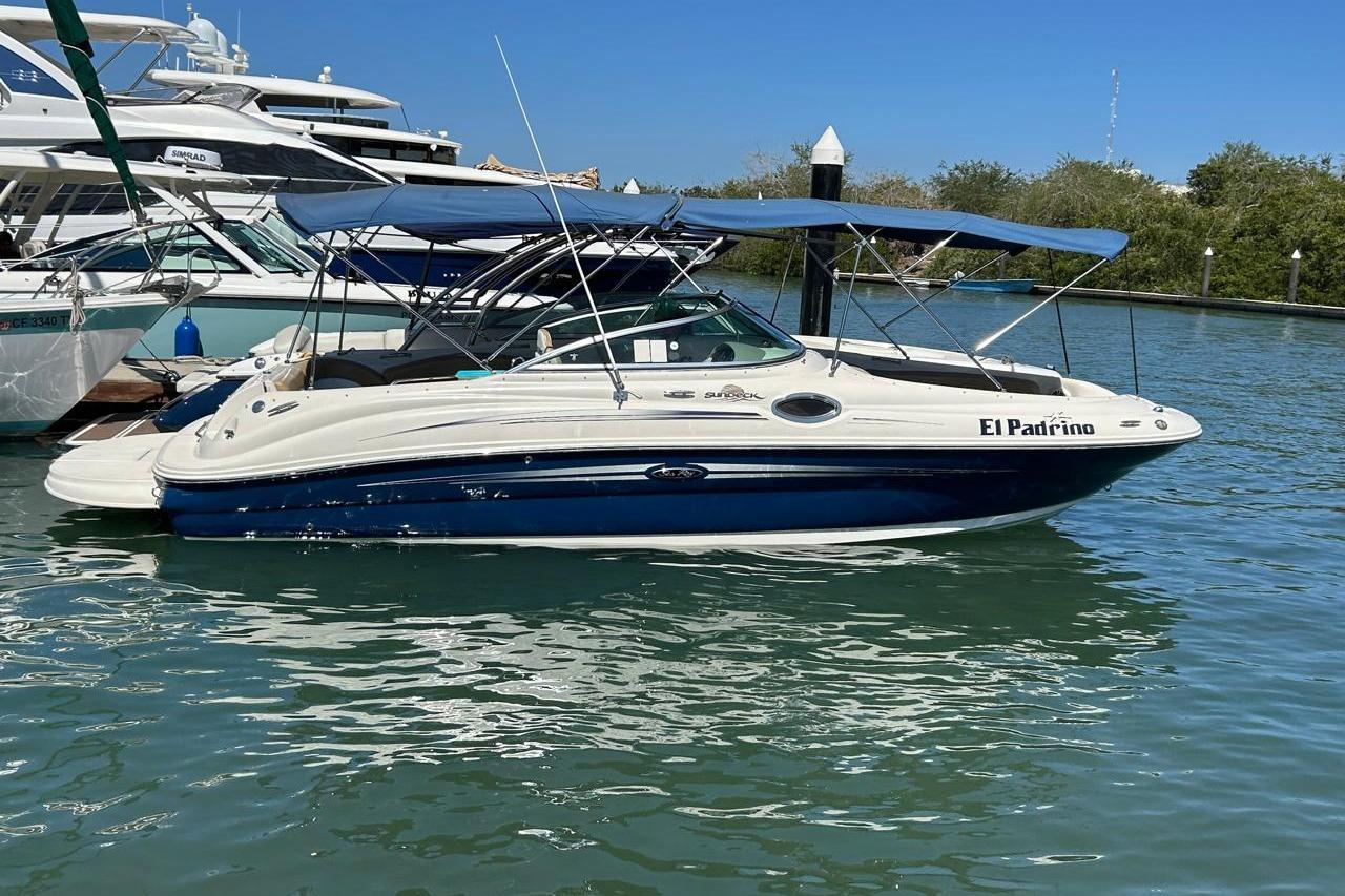 2007 Sea Ray 240 Sundeck