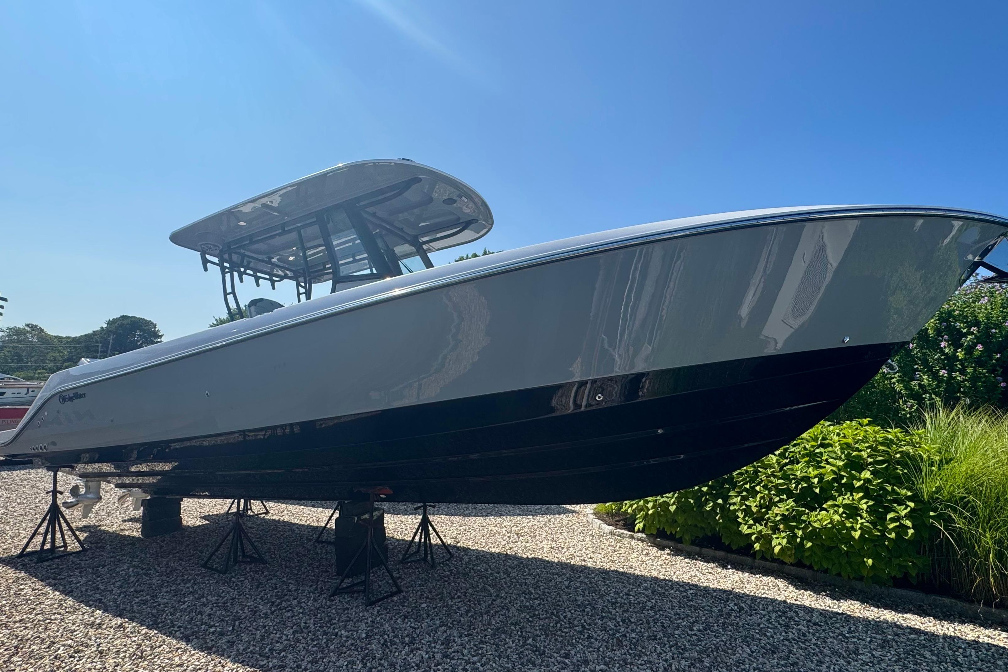 2026 Edgewater 340CC