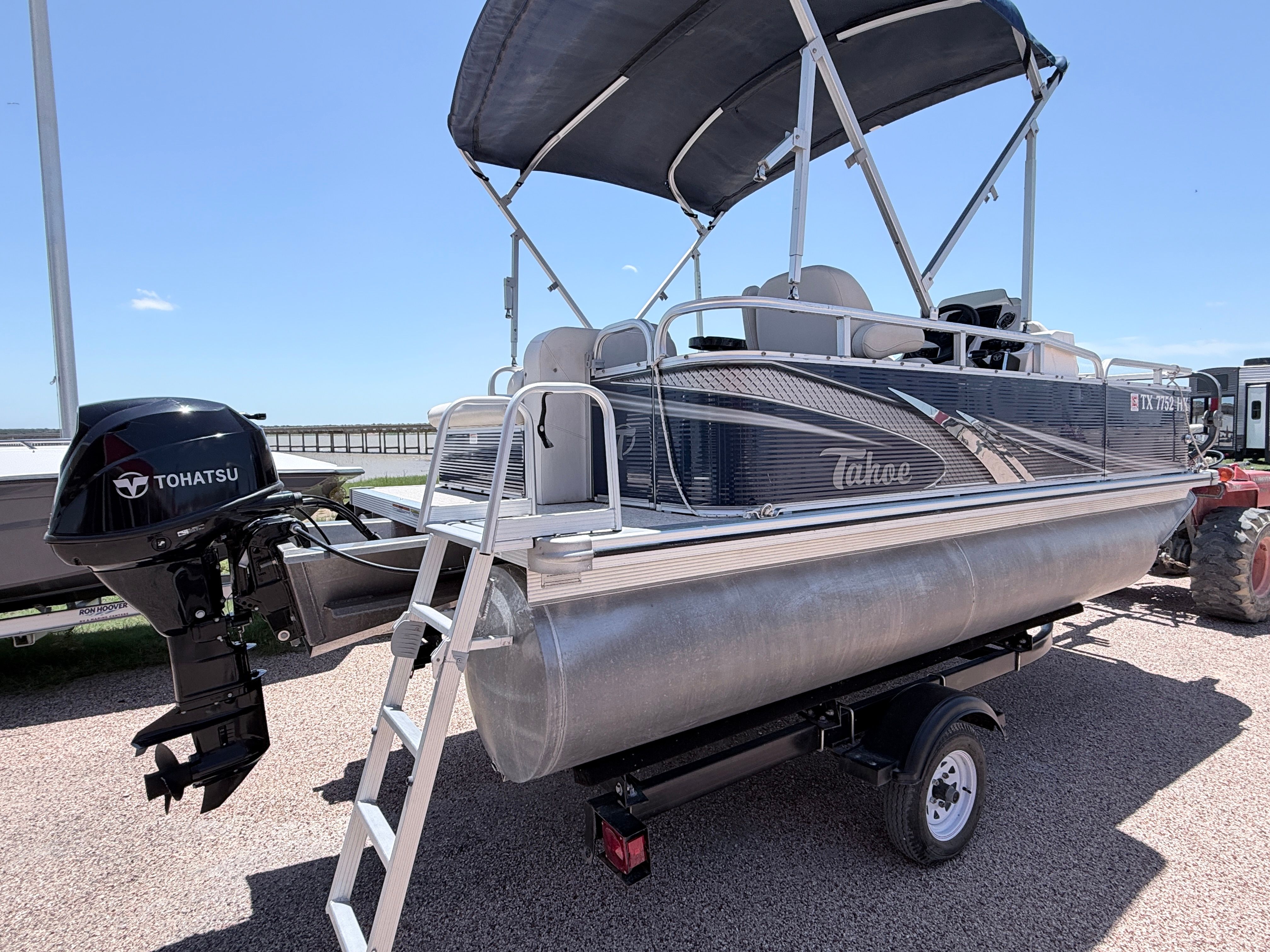 2019 Tracker Tahoe - 2